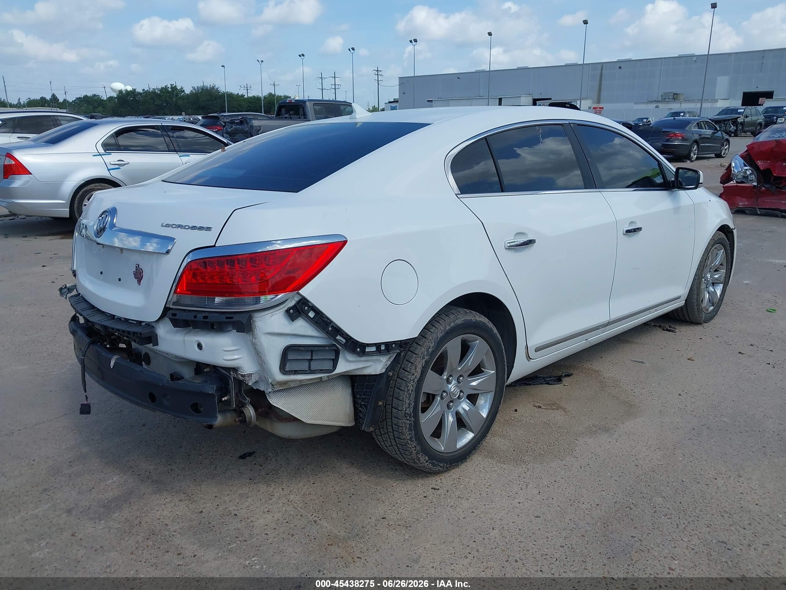 2013 Buick Lacrosse Premium 1 Group Белый vin: 1G4GF5G31DF335695