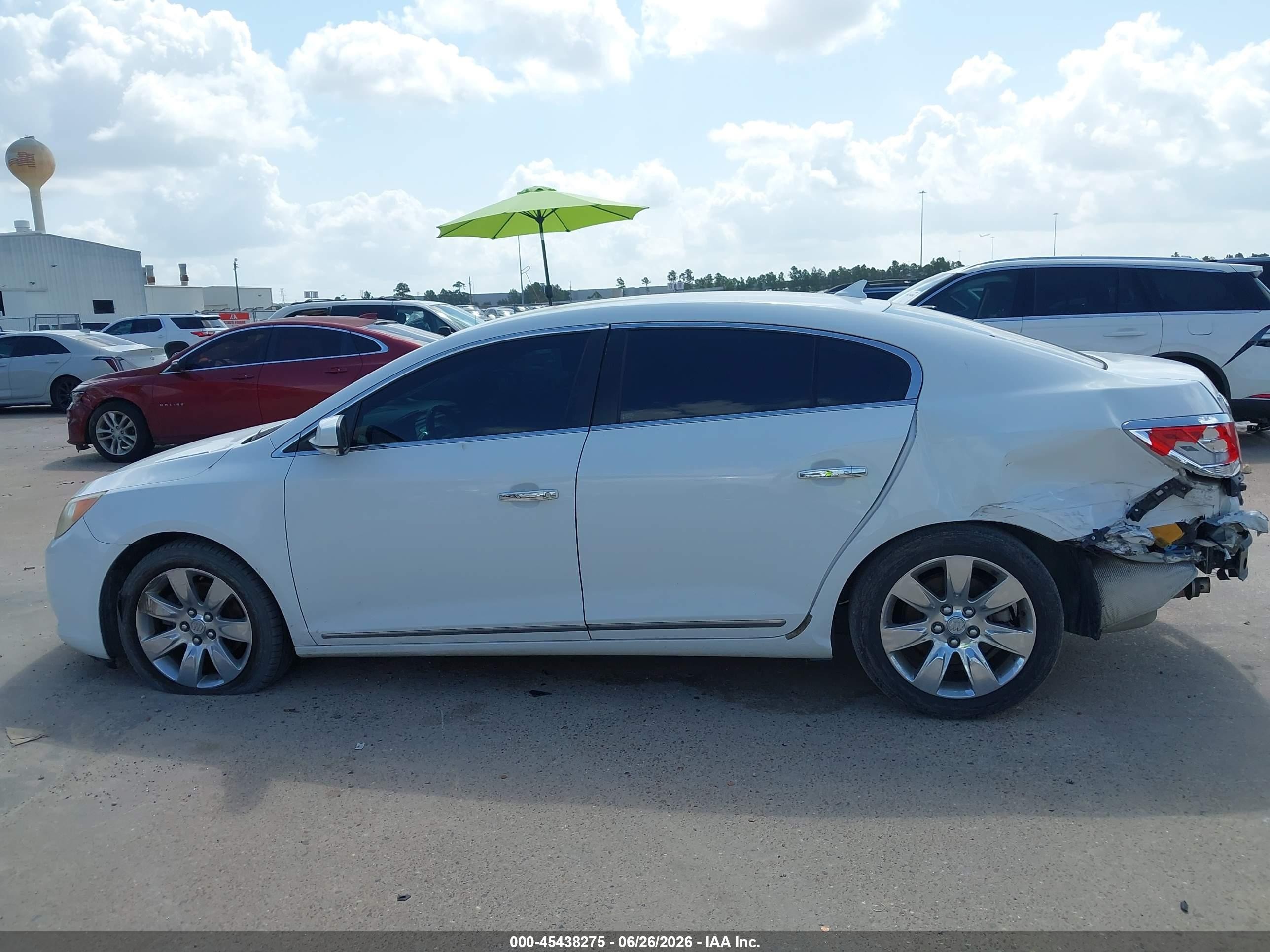 2013 Buick Lacrosse Premium 1 Group Белый vin: 1G4GF5G31DF335695