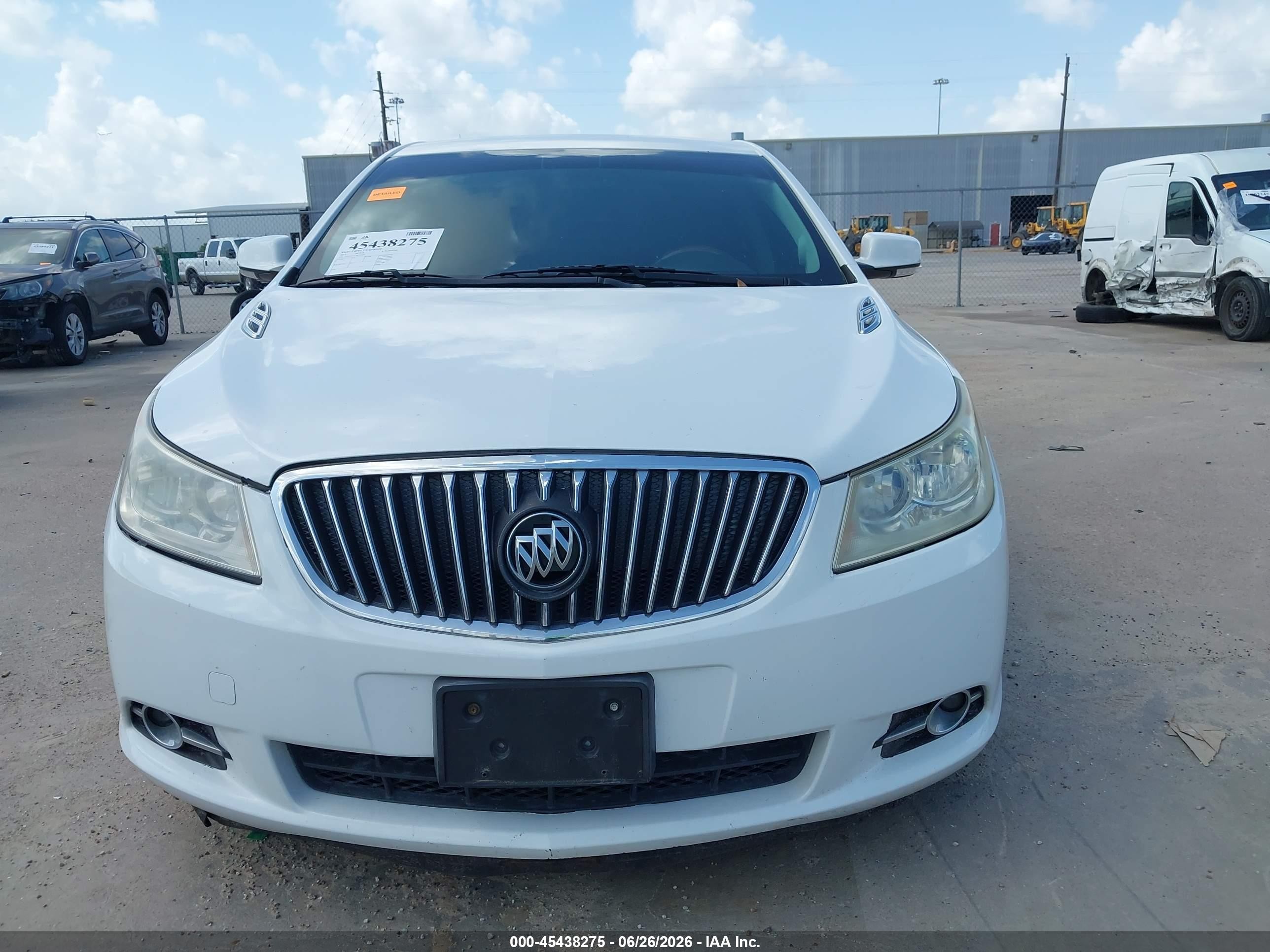 2013 Buick Lacrosse Premium 1 Group Белый vin: 1G4GF5G31DF335695