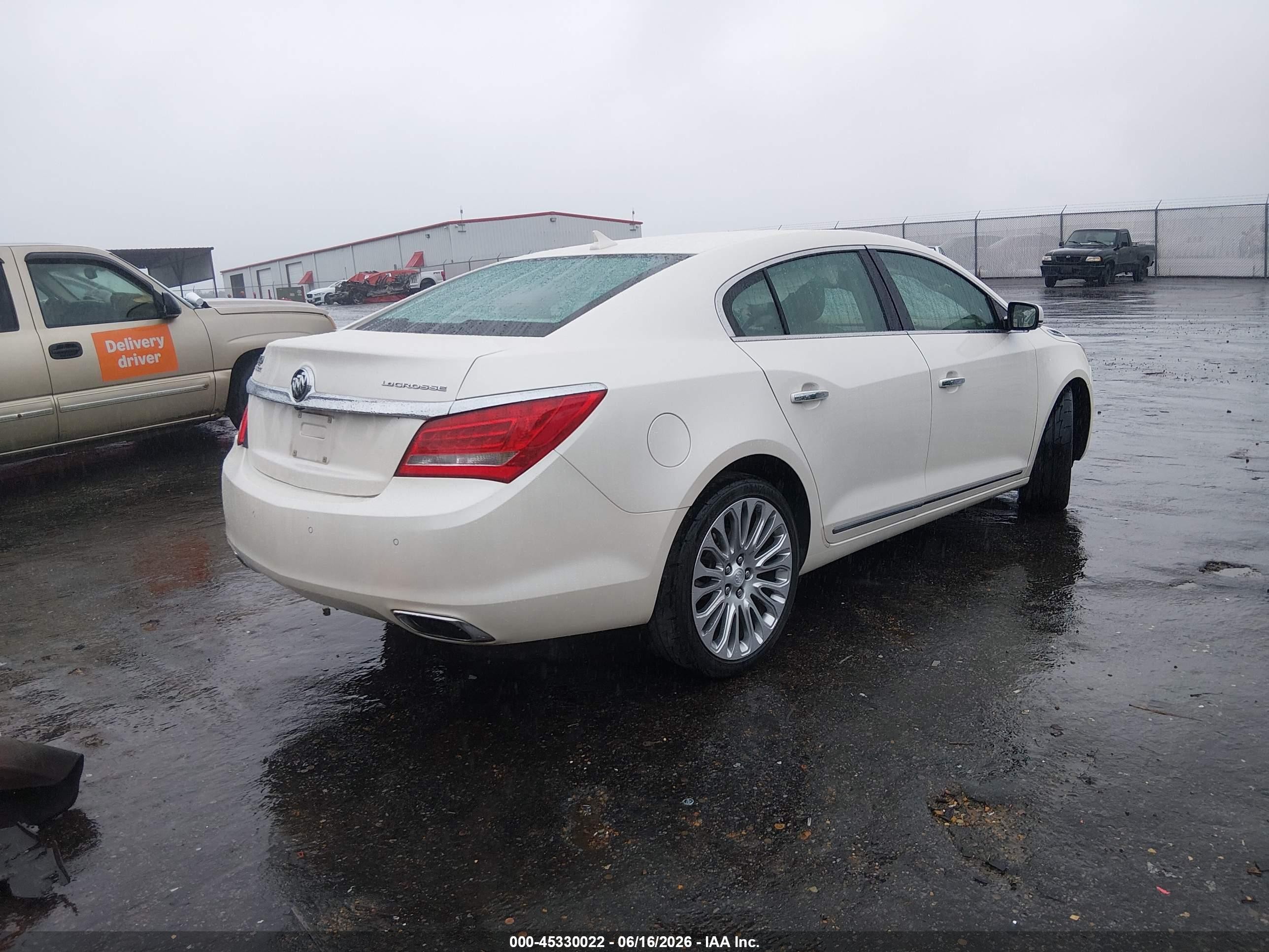 2014 Buick Lacrosse Premium Ii Group White vin: 1G4GF5G31EF210844