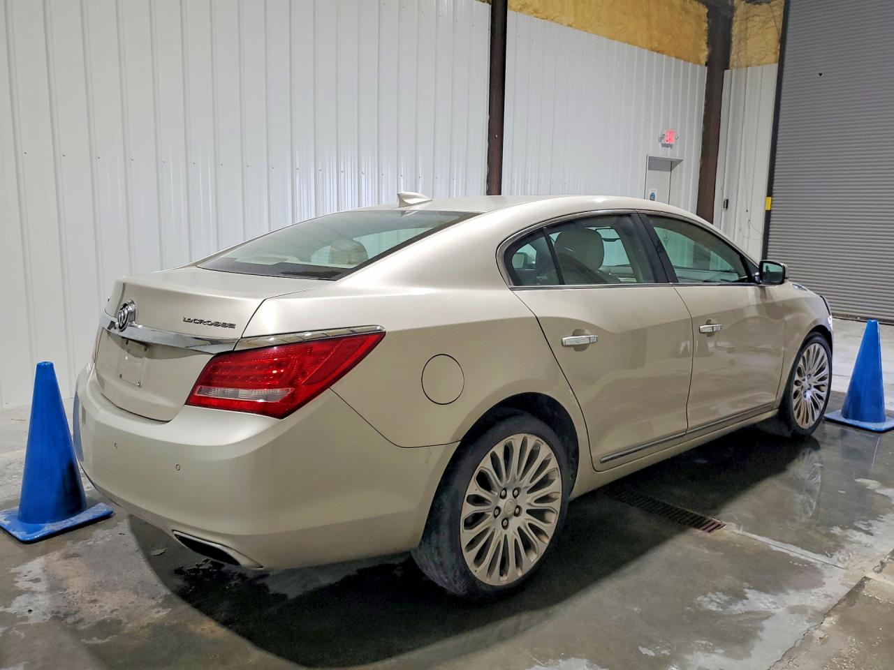 2015 Buick Lacrosse Premium Tan vin: 1G4GF5G31FF149058