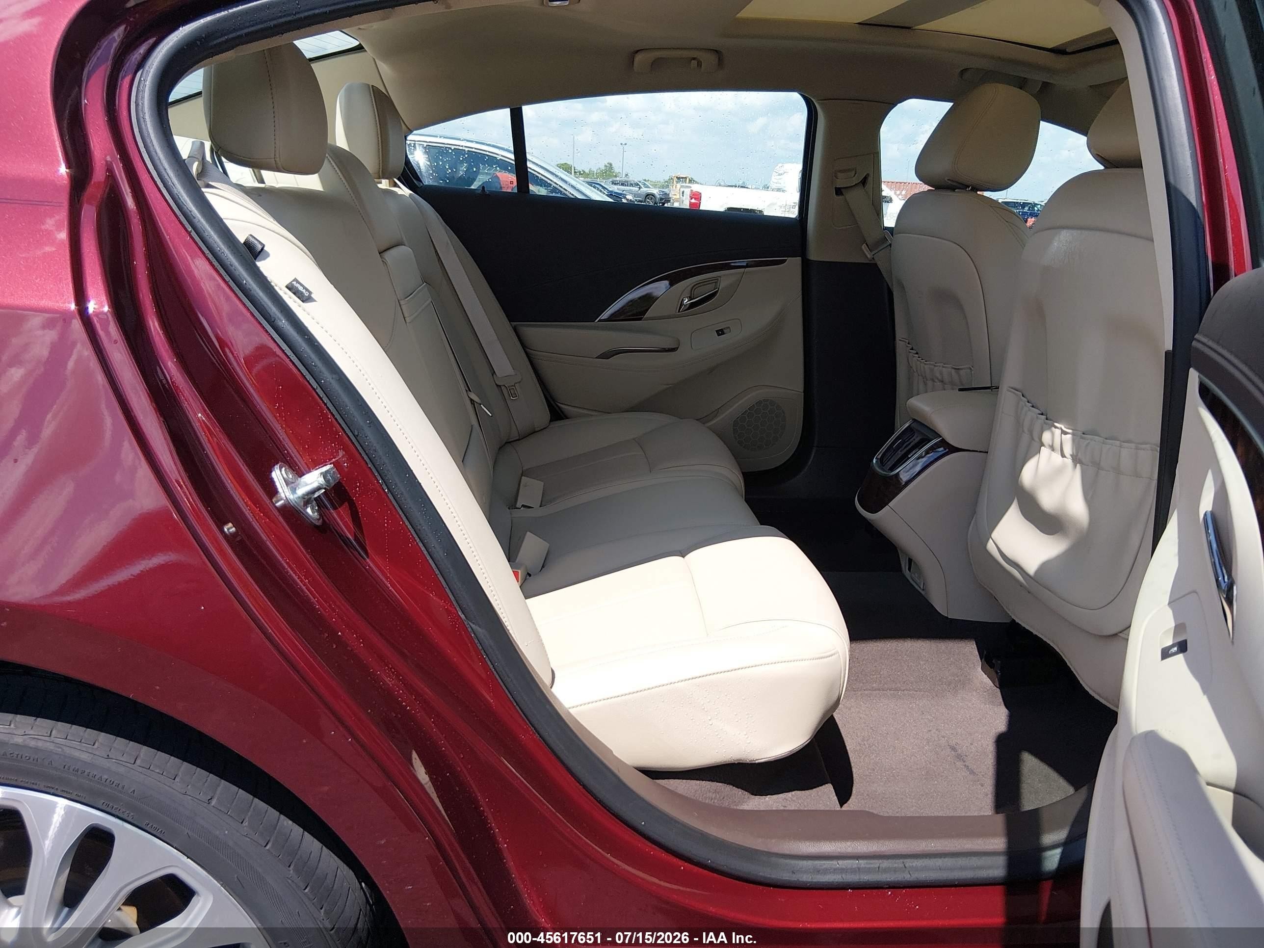 2015 Buick Lacrosse Premium Ii Maroon vin: 1G4GF5G32FF139686