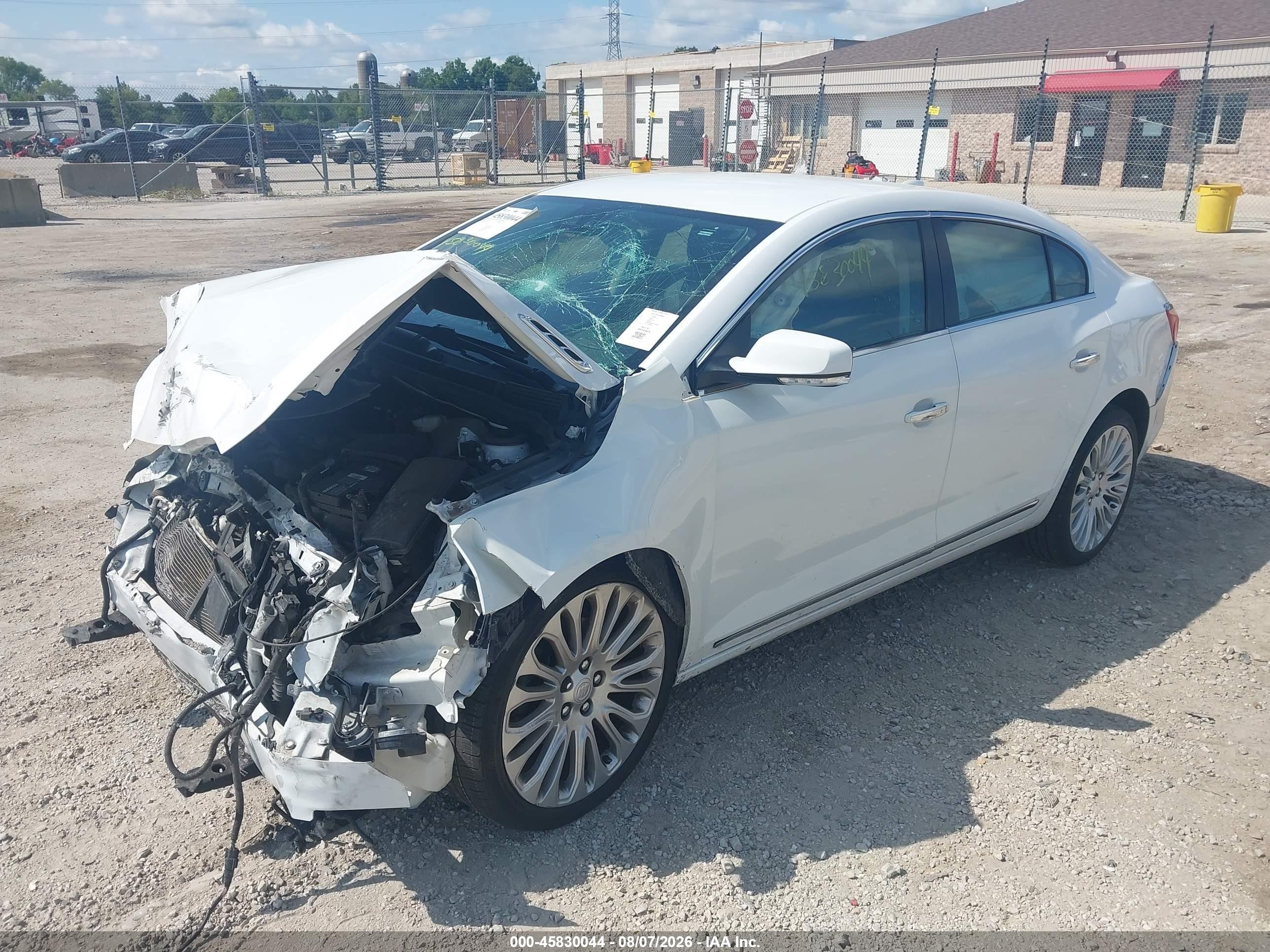 2015 Buick Lacrosse   White vin: 1G4GF5G32FF140854