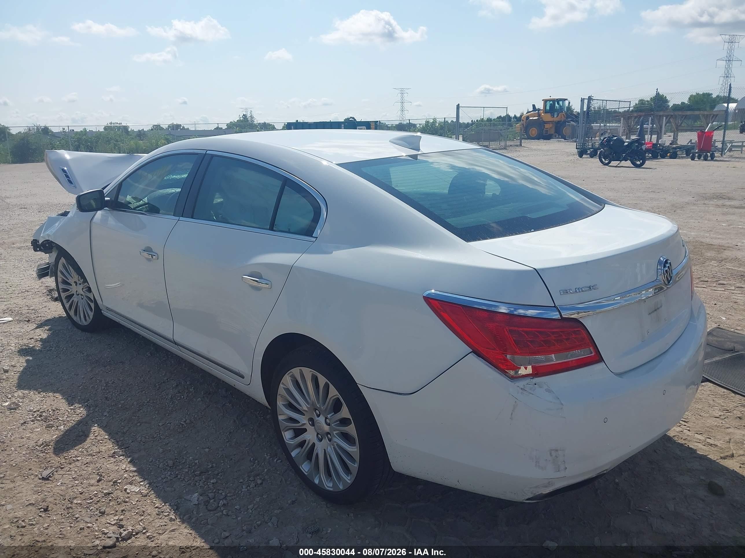 2015 Buick Lacrosse   White vin: 1G4GF5G32FF140854