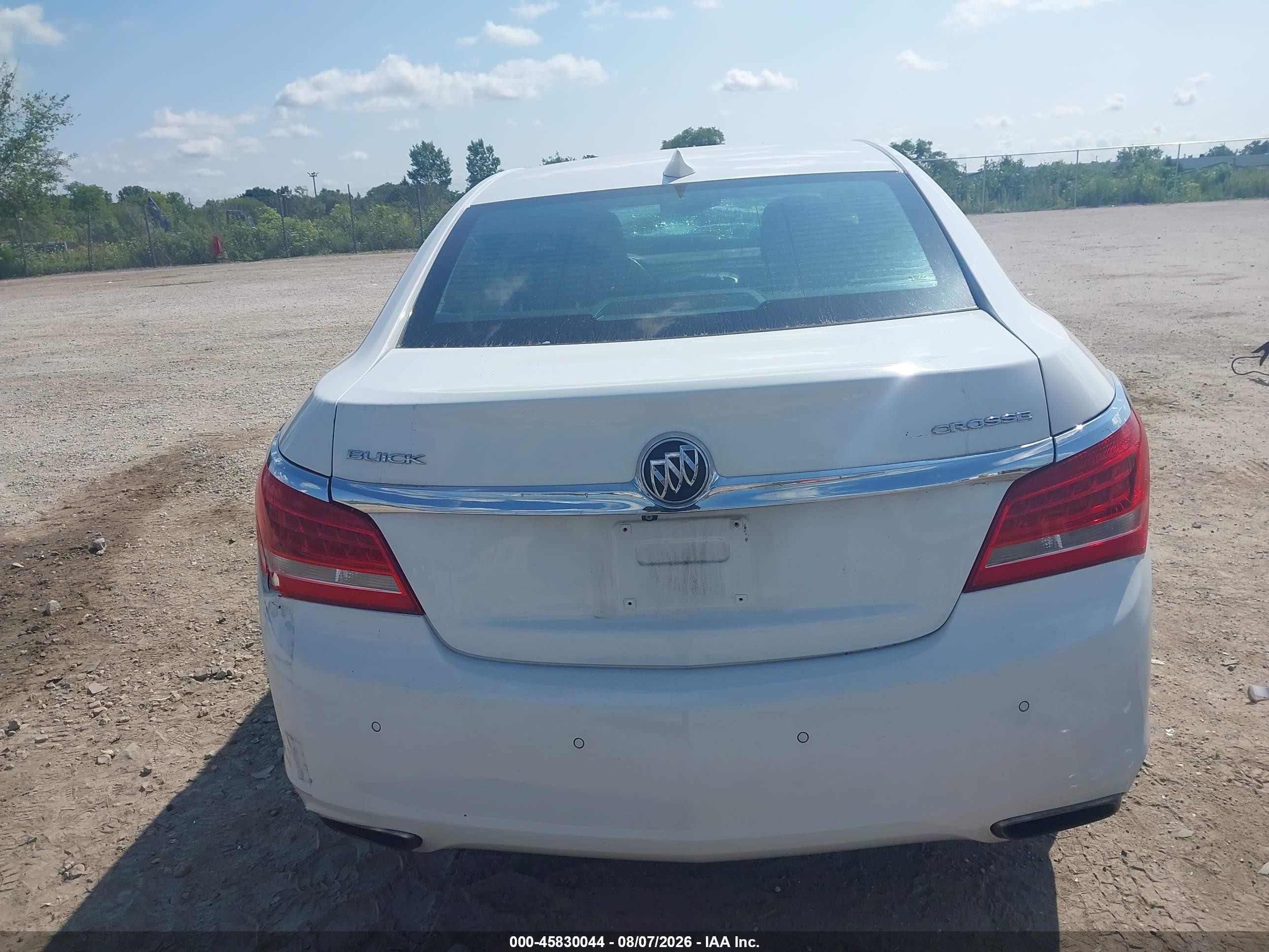 2015 Buick Lacrosse   White vin: 1G4GF5G32FF140854