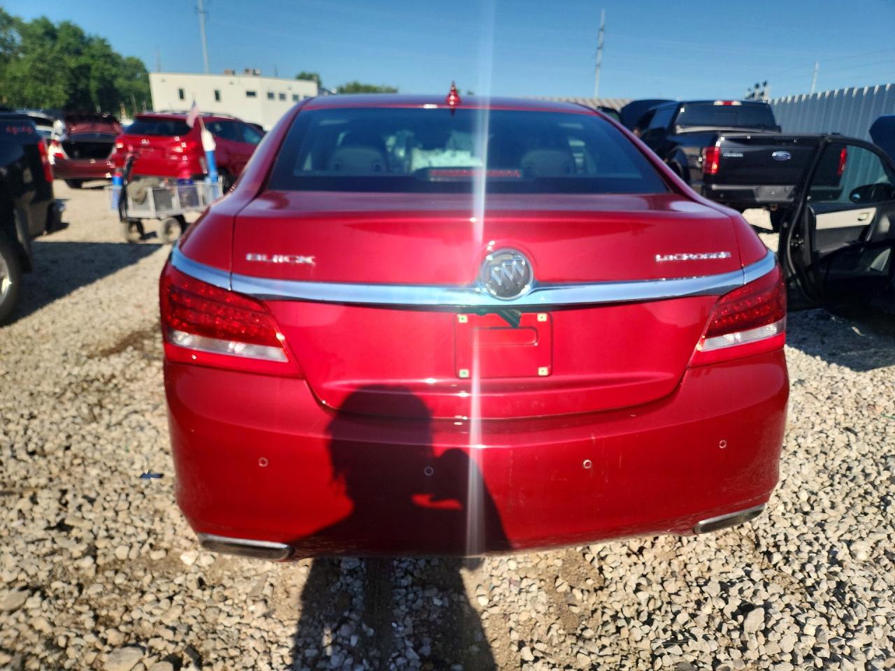 2014 Buick Lacrosse Touring Red vin: 1G4GF5G33EF126198