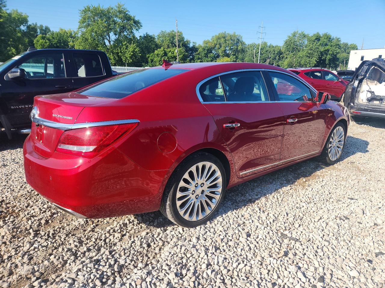 2014 Buick Lacrosse Touring Red vin: 1G4GF5G33EF126198
