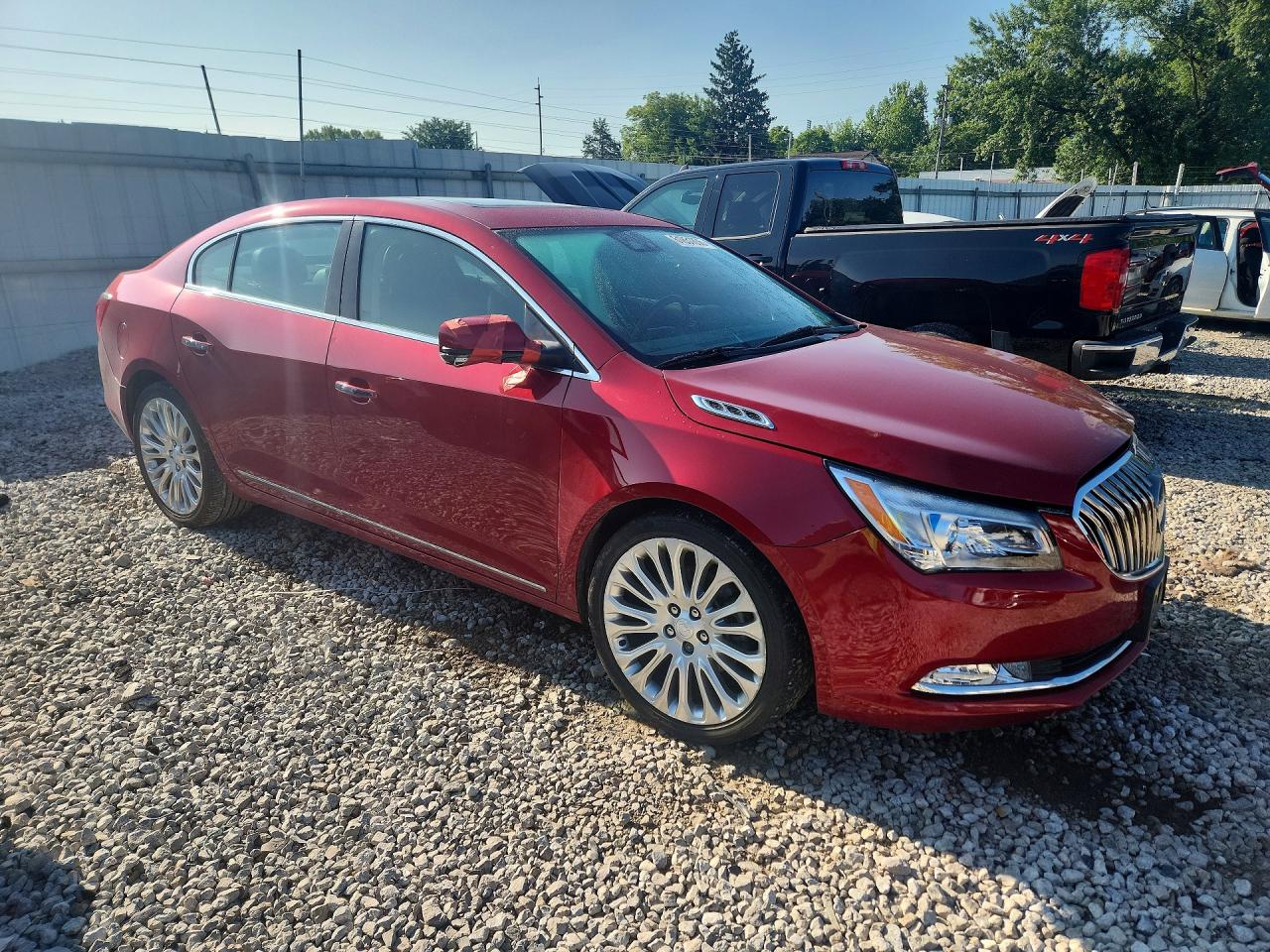 2014 Buick Lacrosse Touring Red vin: 1G4GF5G33EF126198