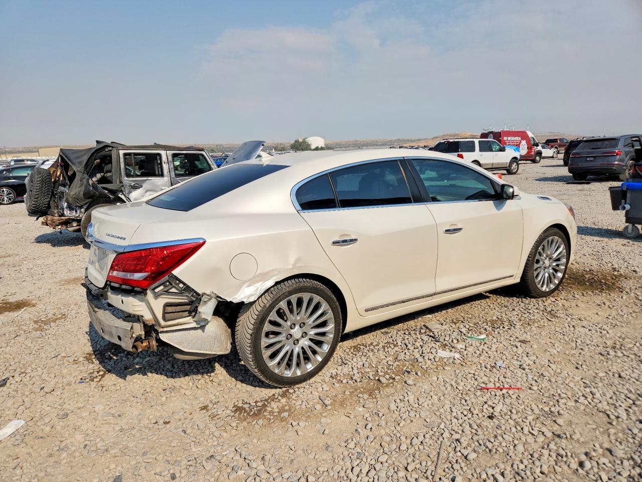 2014 Buick Lacrosse Touring White vin: 1G4GF5G33EF209372