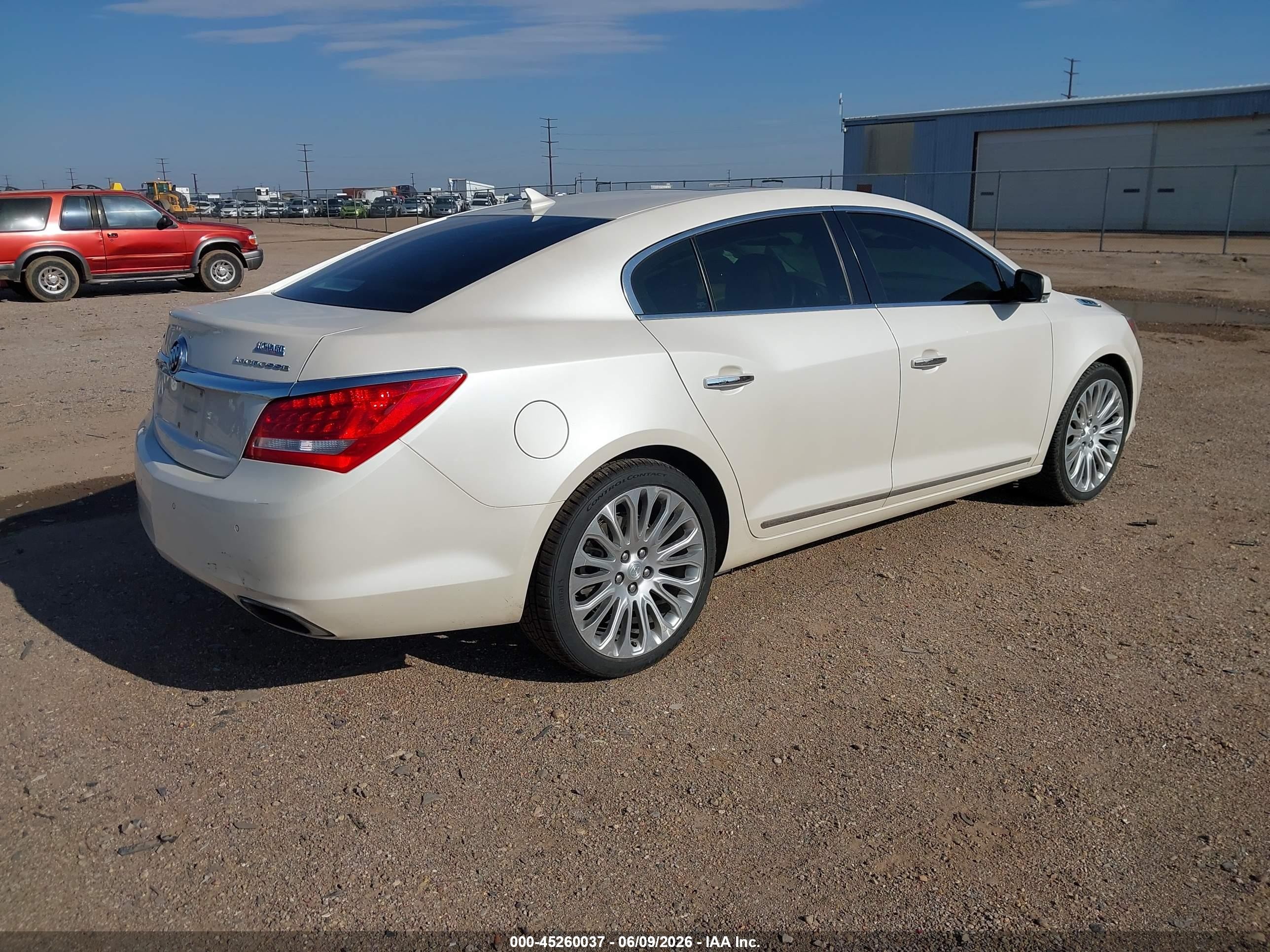 2014 Buick Lacrosse Premium Ii Group White vin: 1G4GF5G33EF213938