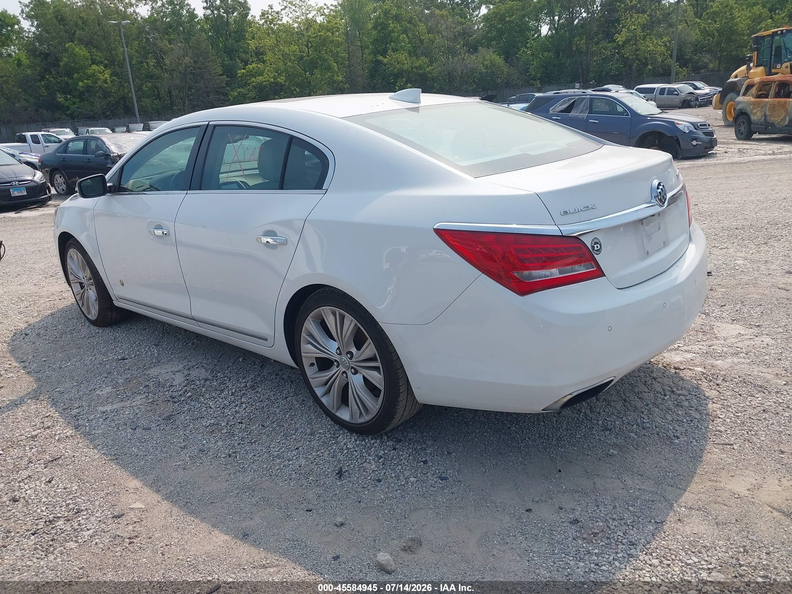 2015 Buick Lacrosse Premium Ii Белый vin: 1G4GF5G33FF261392