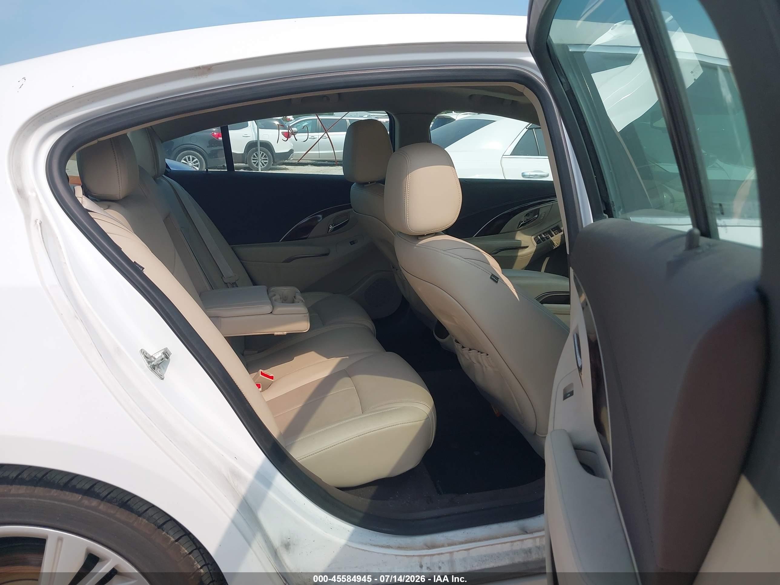 2015 Buick Lacrosse Premium Ii Белый vin: 1G4GF5G33FF261392