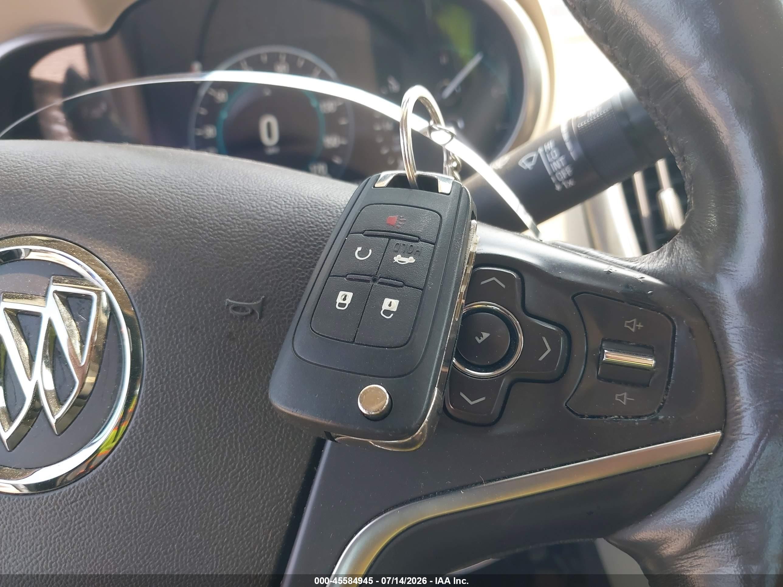 2015 Buick Lacrosse Premium Ii Белый vin: 1G4GF5G33FF261392