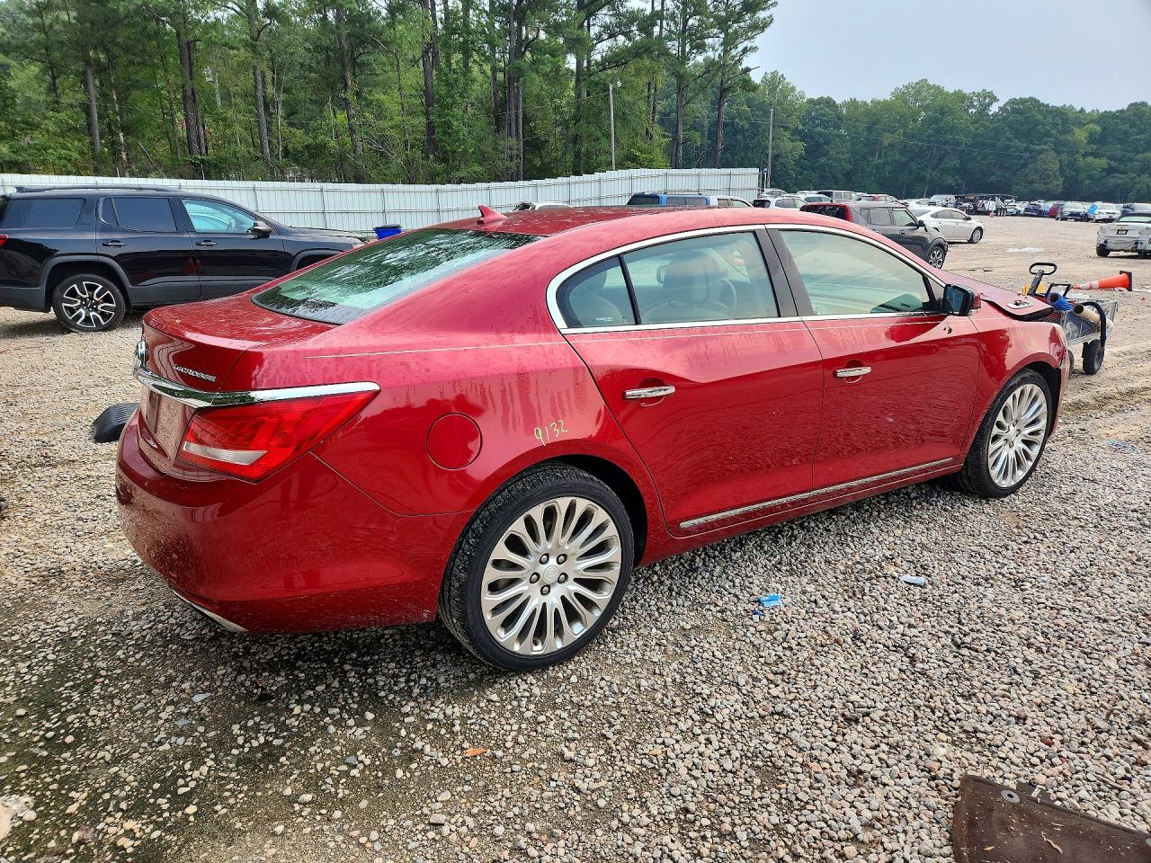 2014 Buick Lacrosse Touring Red vin: 1G4GF5G34EF216542