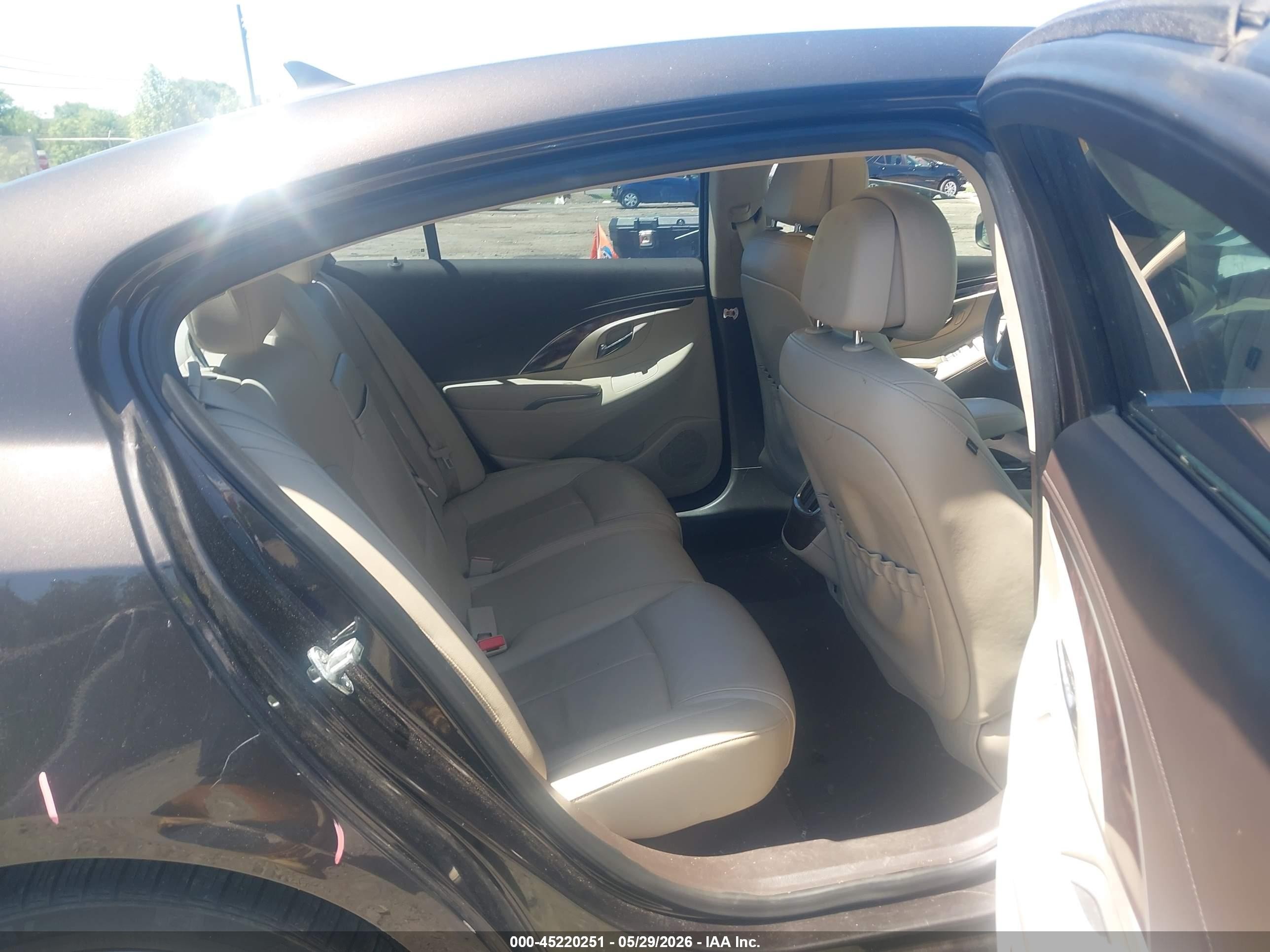 2014 Buick Lacrosse Premium Ii Group Brown vin: 1G4GF5G35EF153631