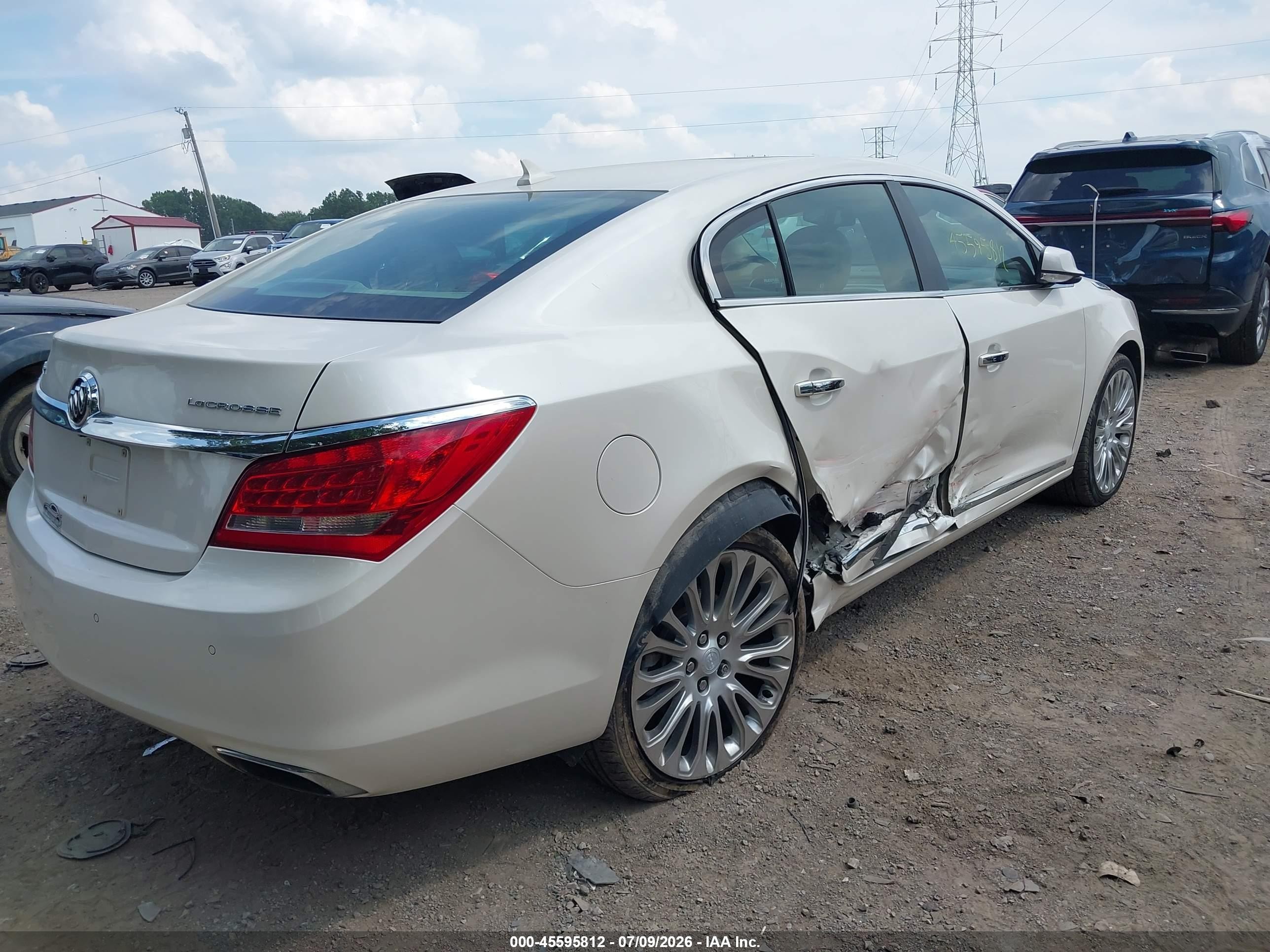 2014 Buick Lacrosse Premium Ii Group White vin: 1G4GF5G35EF191747