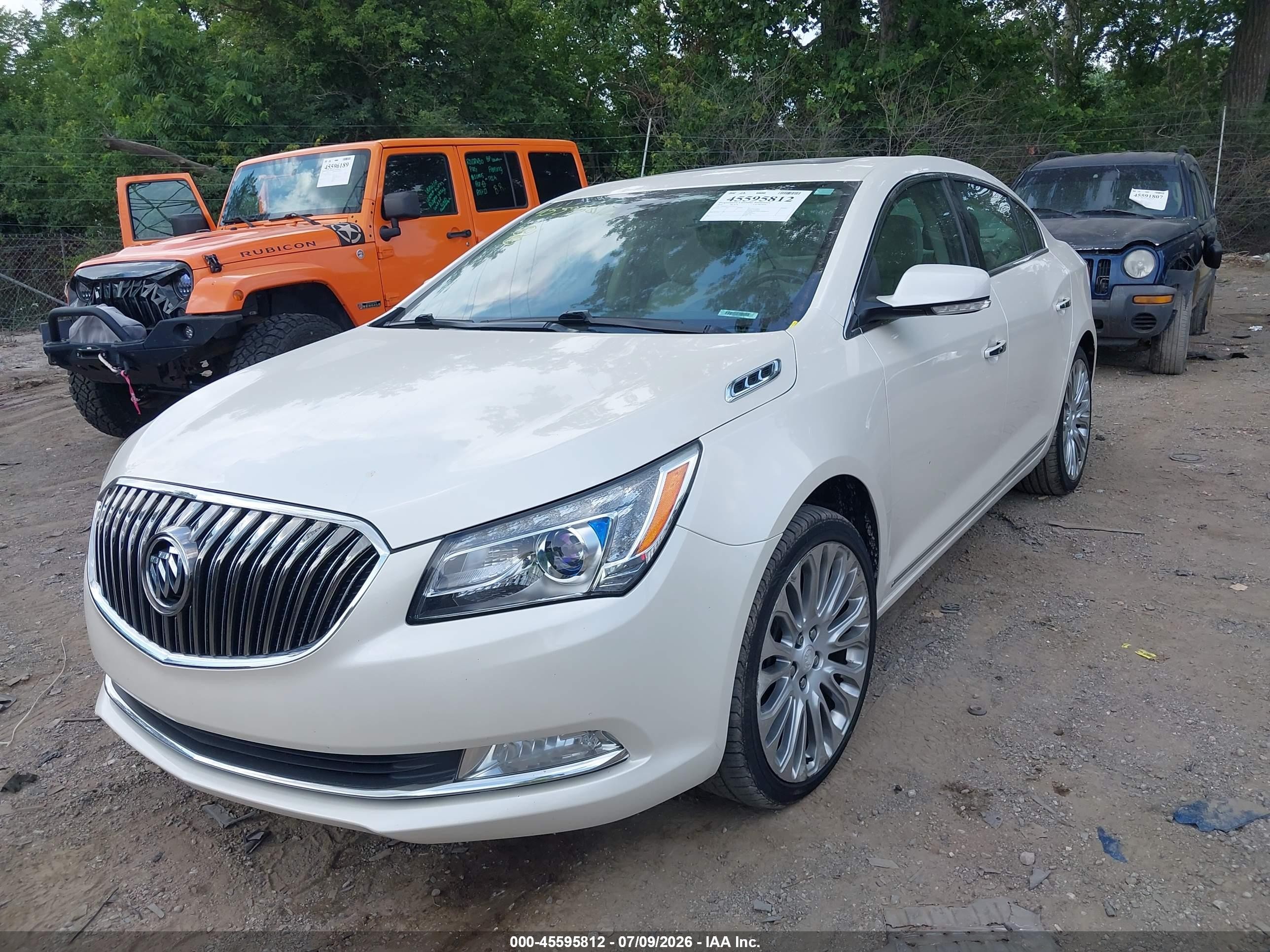 2014 Buick Lacrosse Premium Ii Group White vin: 1G4GF5G35EF191747