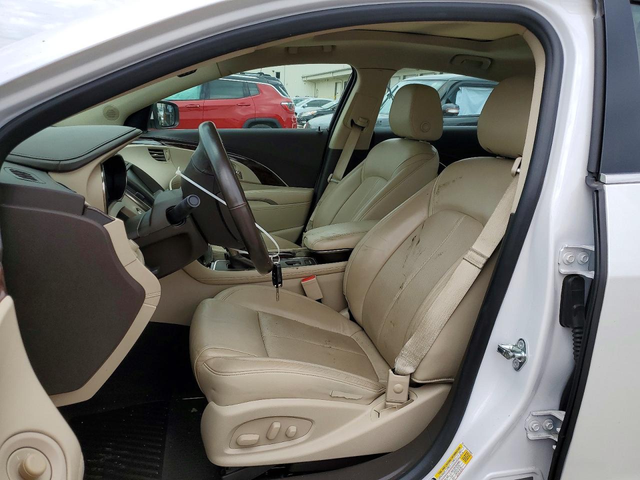 2015 Buick Lacrosse Premium White vin: 1G4GF5G35FF308423