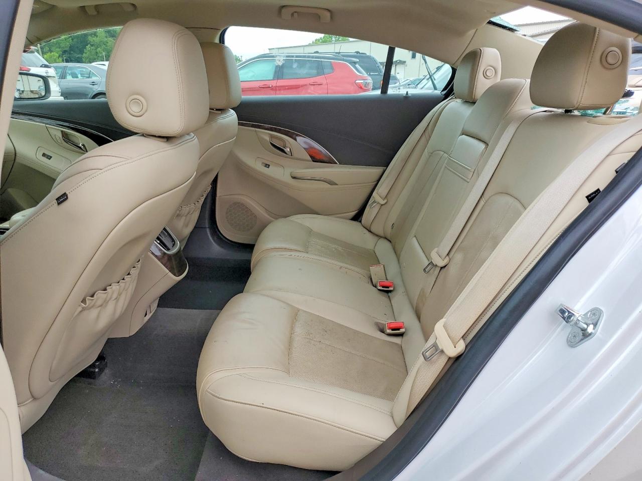 2015 Buick Lacrosse Premium White vin: 1G4GF5G35FF308423