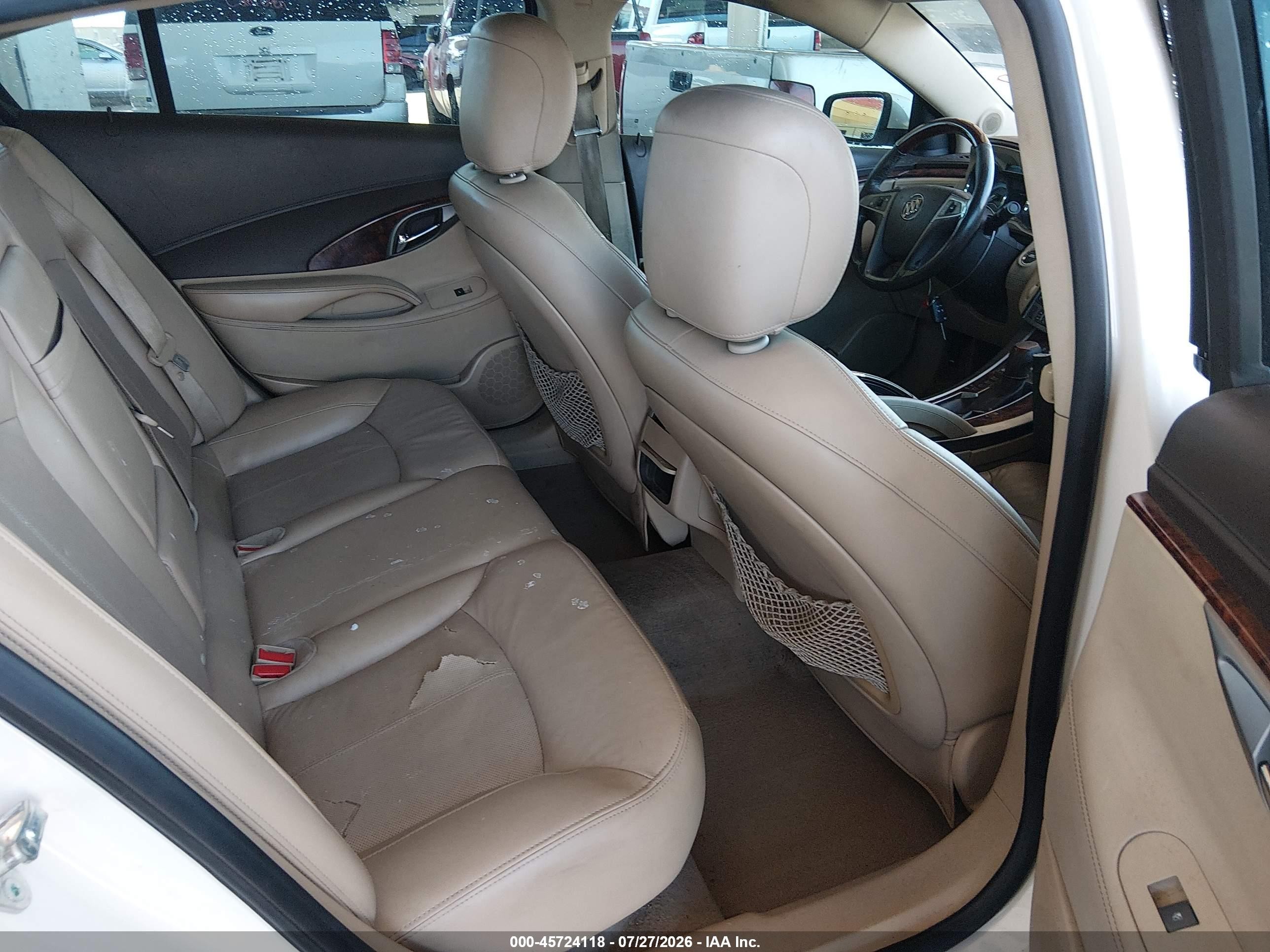 2013 Buick Lacrosse Premium 1 Group White vin: 1G4GF5G36DF139364