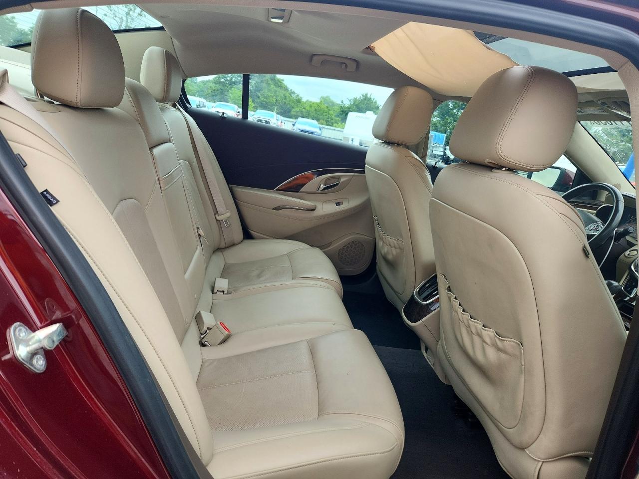 2015 Buick Lacrosse Premium Red vin: 1G4GF5G36FF143613