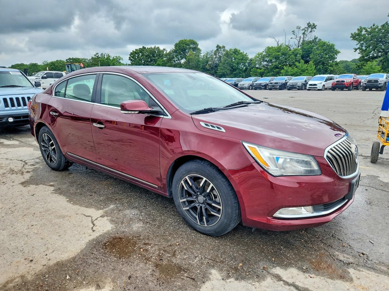 2015 Buick Lacrosse Premium Red vin: 1G4GF5G36FF143613