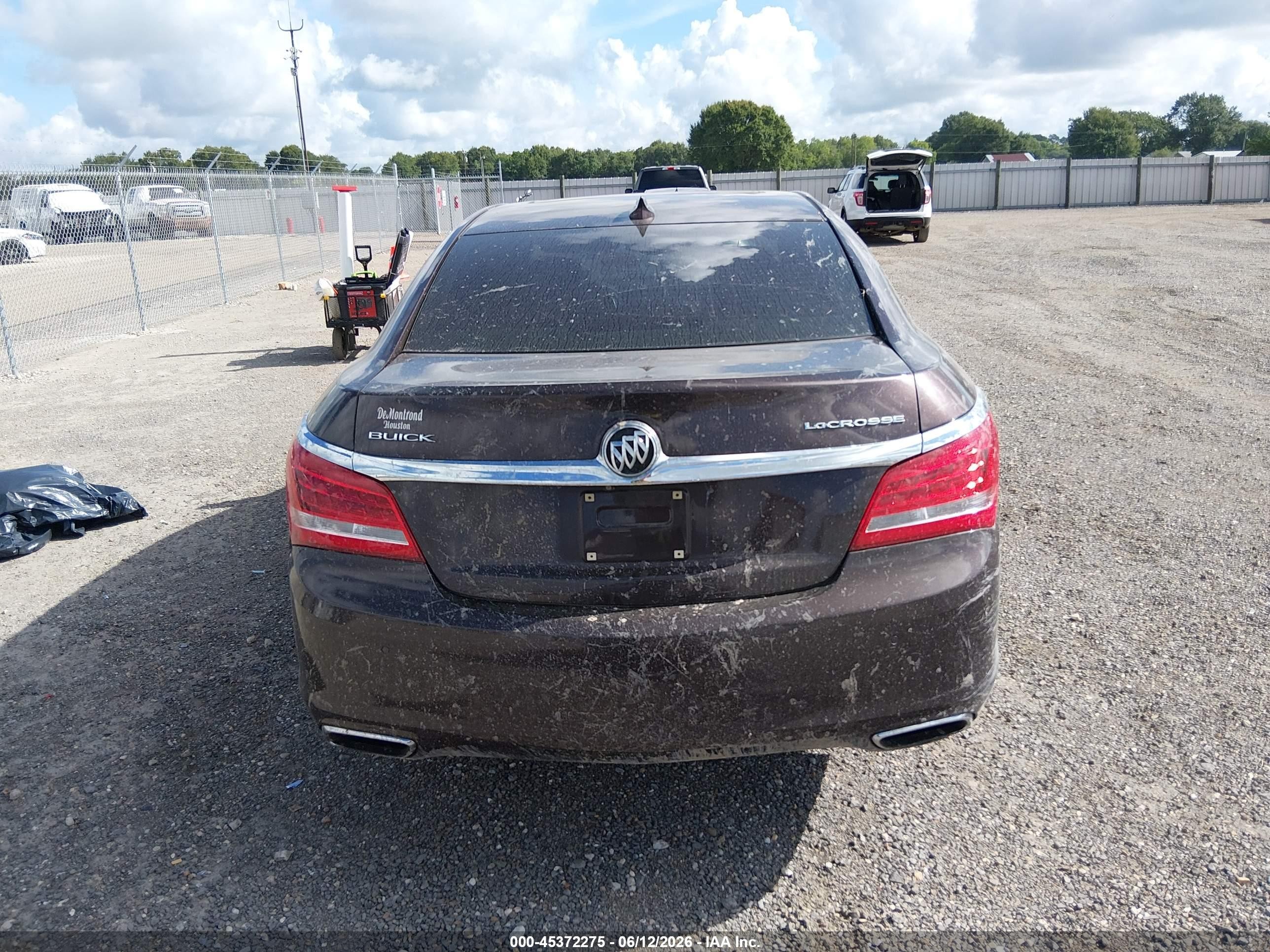 2015 Buick Lacrosse Premium Ii Brown vin: 1G4GF5G39FF165170