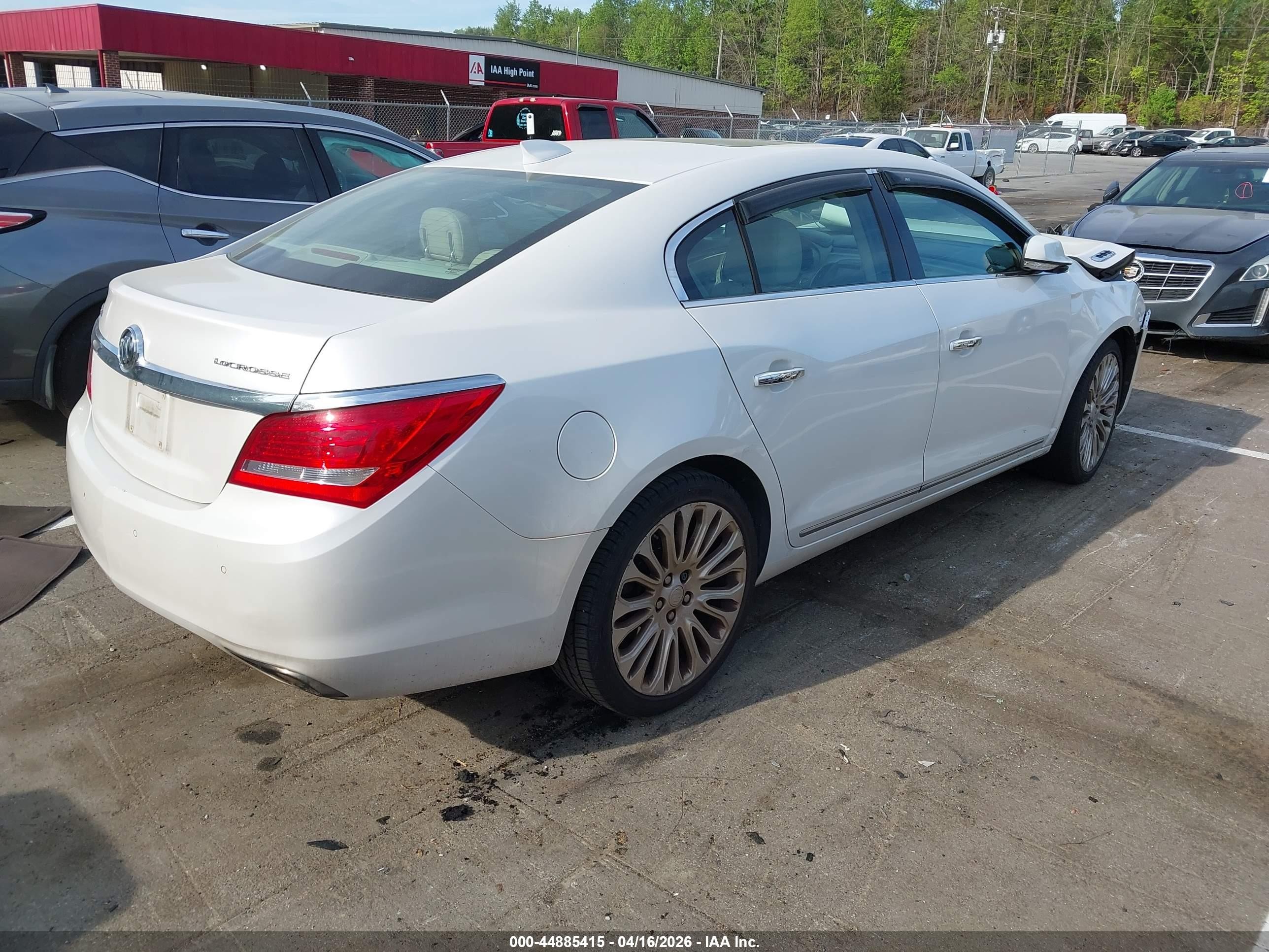 2015 Buick Lacrosse Premium Ii White vin: 1G4GF5G39FF165931