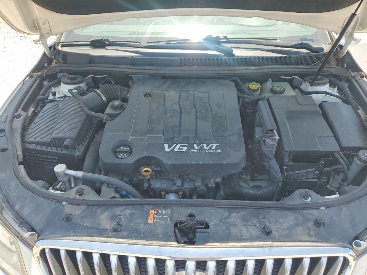 2013 Buick Lacrosse Premium White vin: 1G4GG5E38DF285247