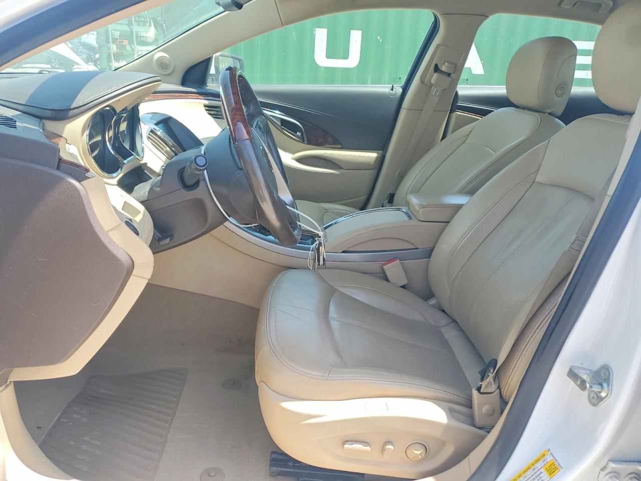 2013 Buick Lacrosse Premium White vin: 1G4GG5E38DF285247
