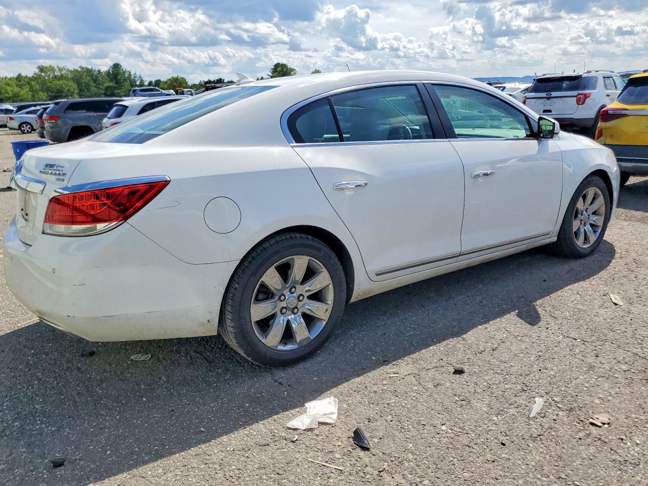 2012 Buick Lacrosse Premium White vin: 1G4GG5G3XCF317627