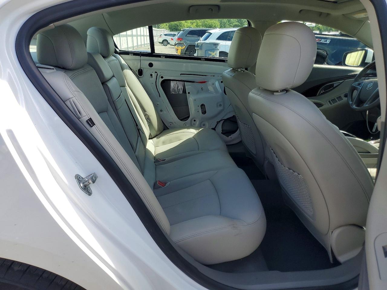 2012 Buick Lacrosse Premium White vin: 1G4GG5G3XCF317627