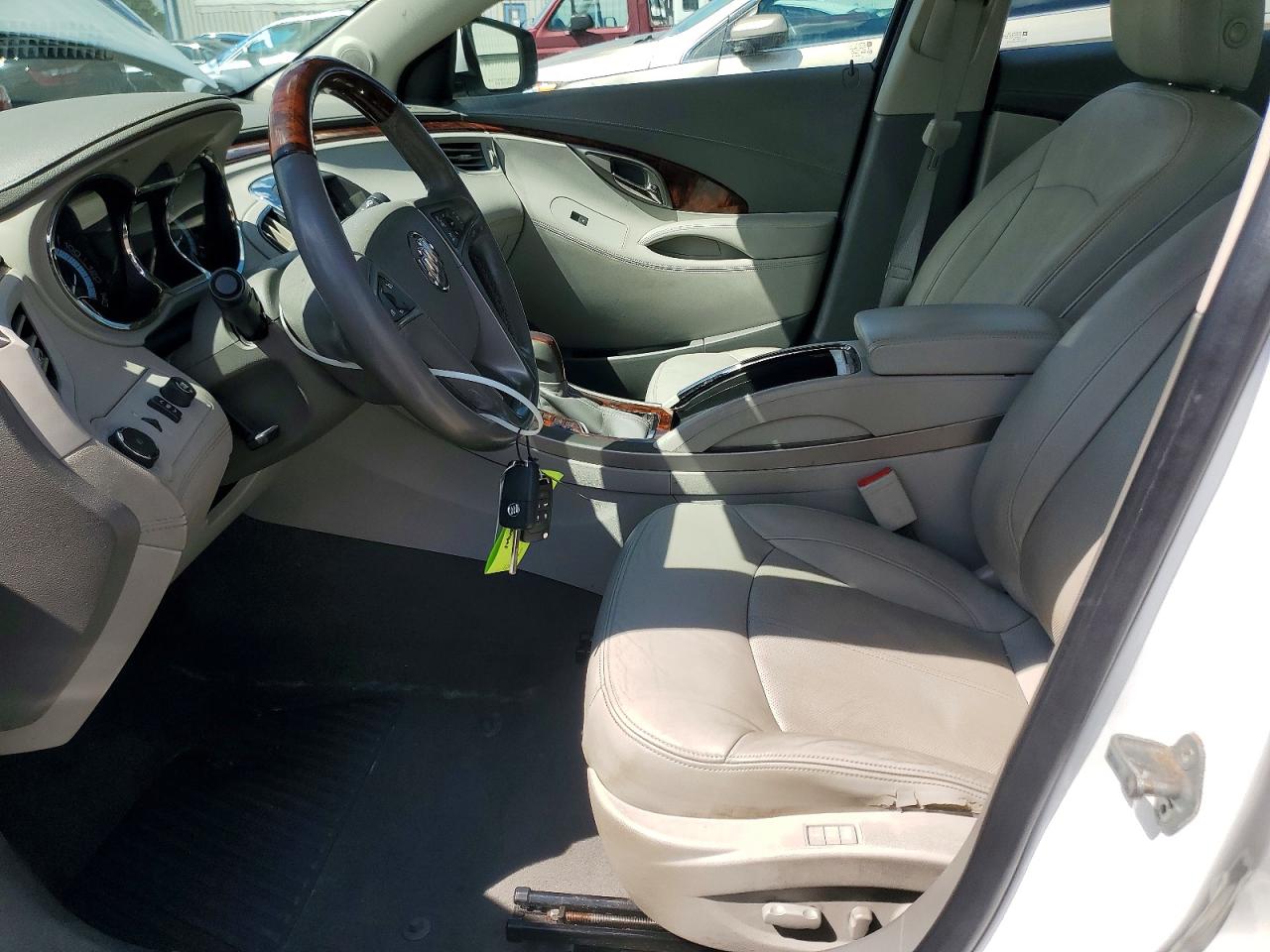 2012 Buick Lacrosse Premium White vin: 1G4GG5G3XCF317627