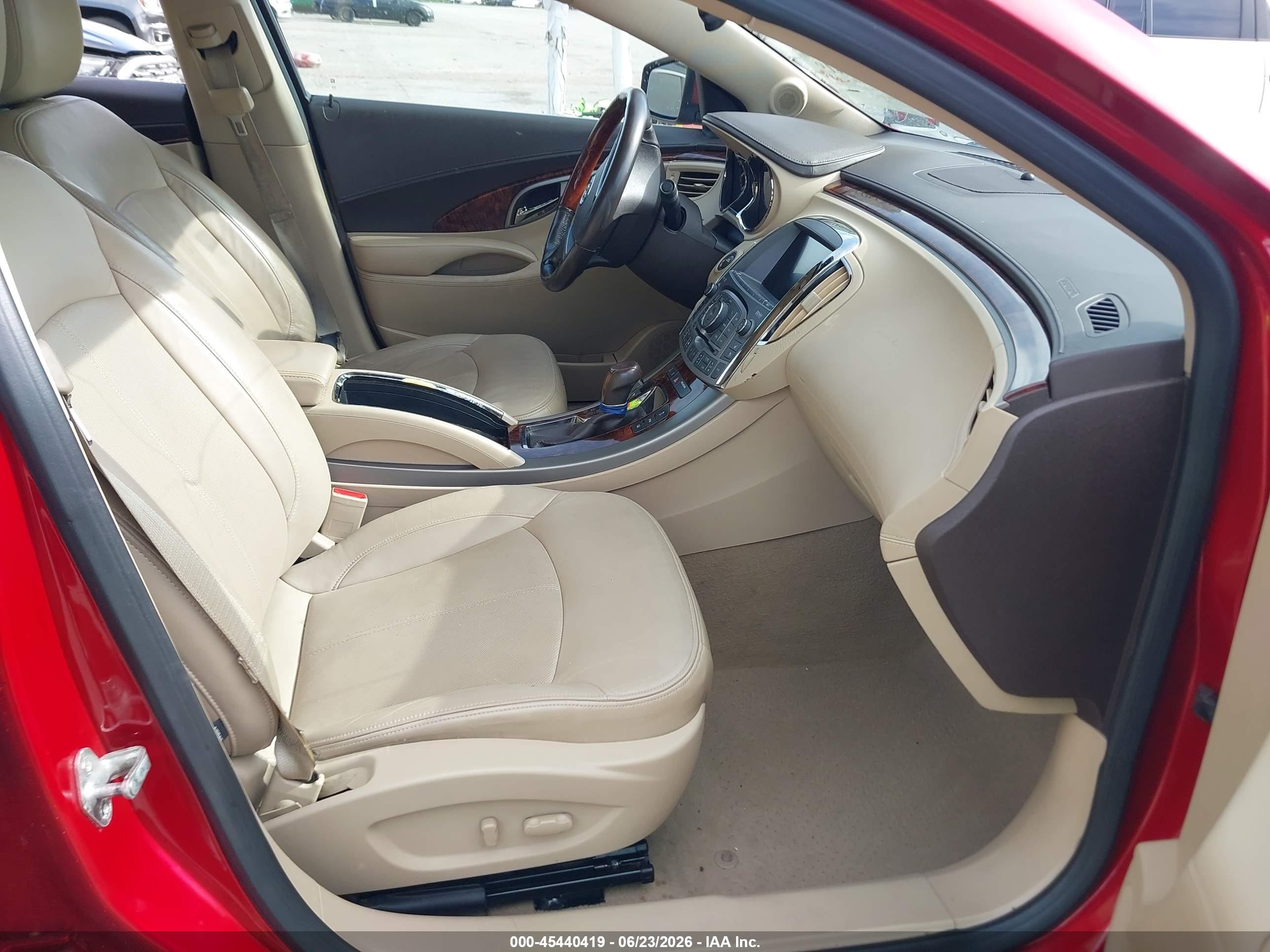 2012 Buick Lacrosse Premium 3 Group Красный vin: 1G4GH5E31CF299602