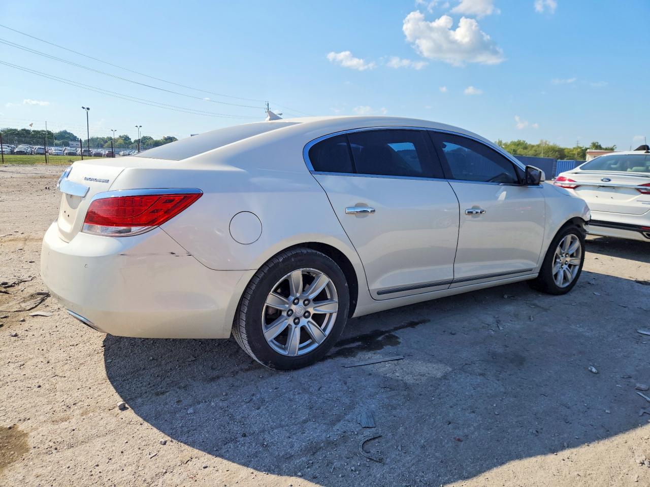 2012 Buick Lacrosse Premium Белый vin: 1G4GH5E33CF298936