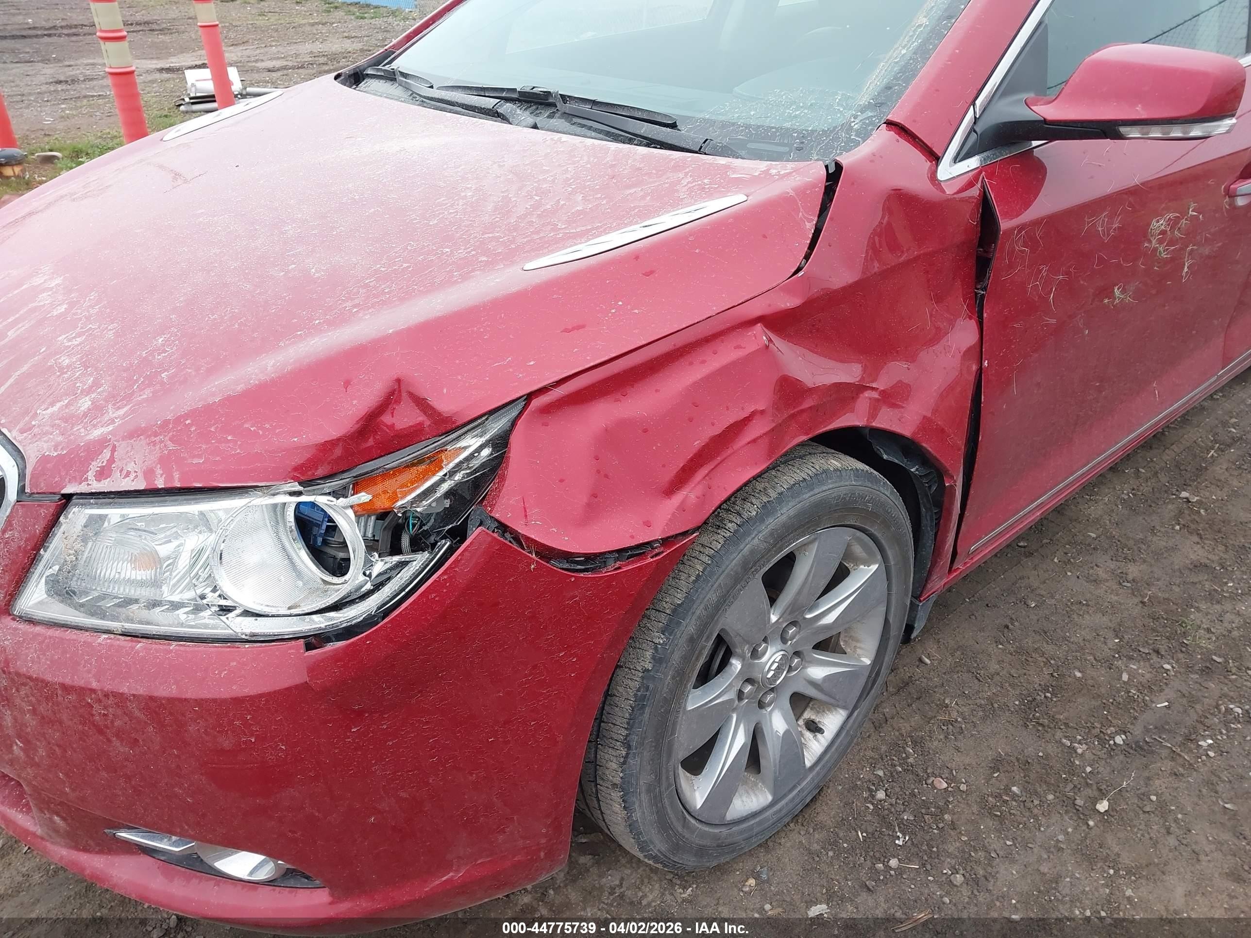 2013 Buick Lacrosse Premium 2 Group Красный vin: 1G4GH5E33DF311511