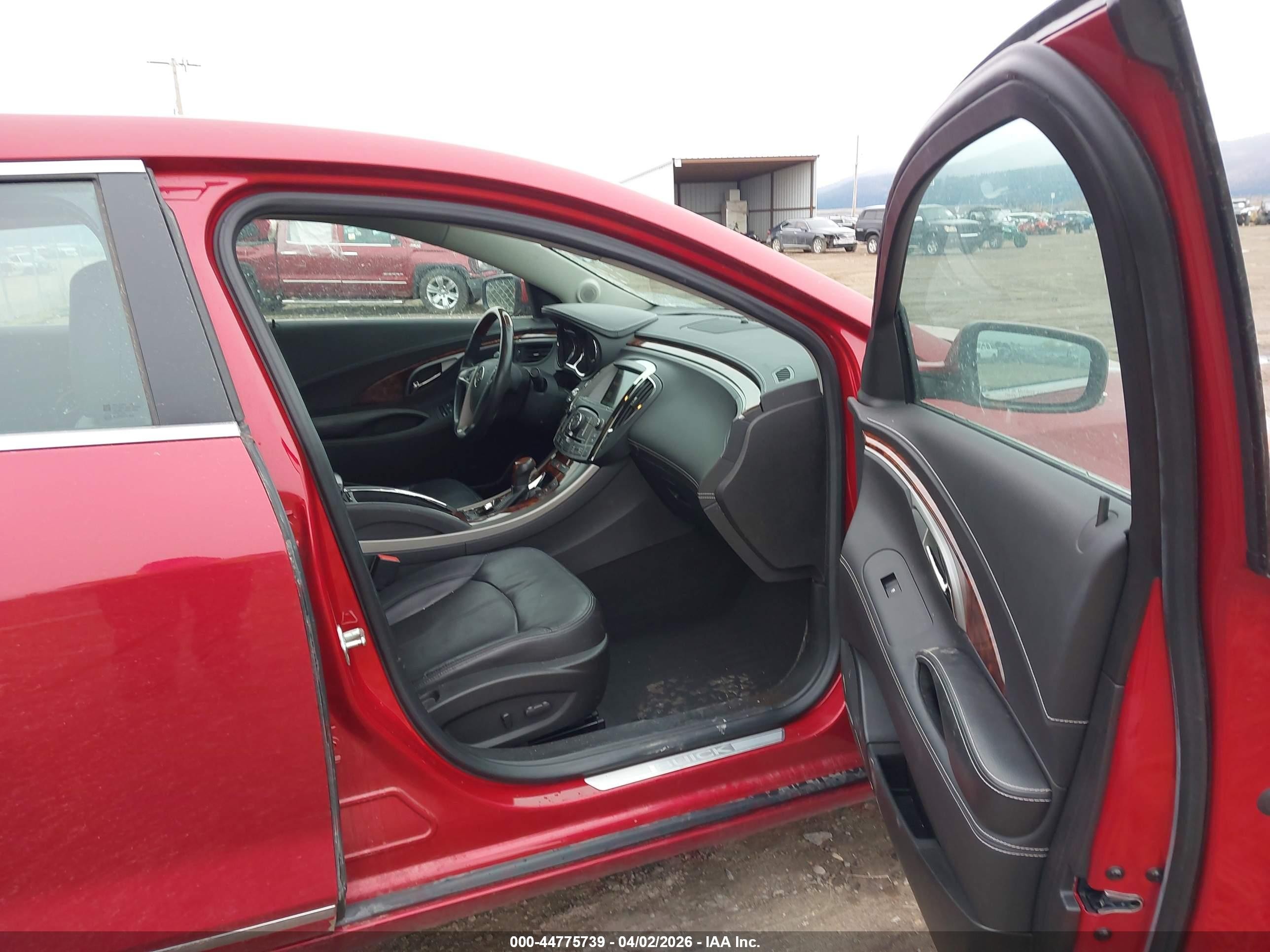 2013 Buick Lacrosse Premium 2 Group Красный vin: 1G4GH5E33DF311511