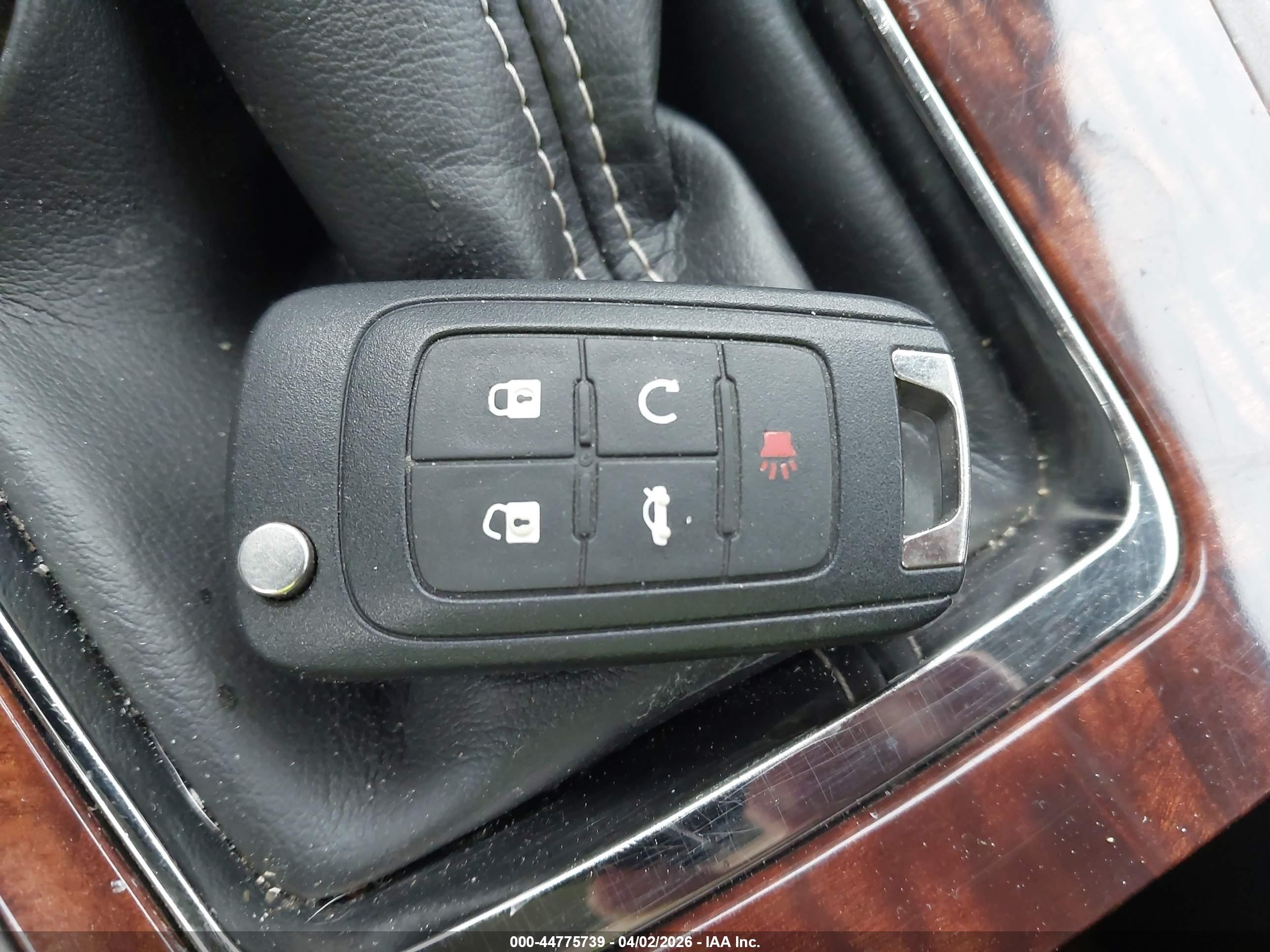 2013 Buick Lacrosse Premium 2 Group Красный vin: 1G4GH5E33DF311511