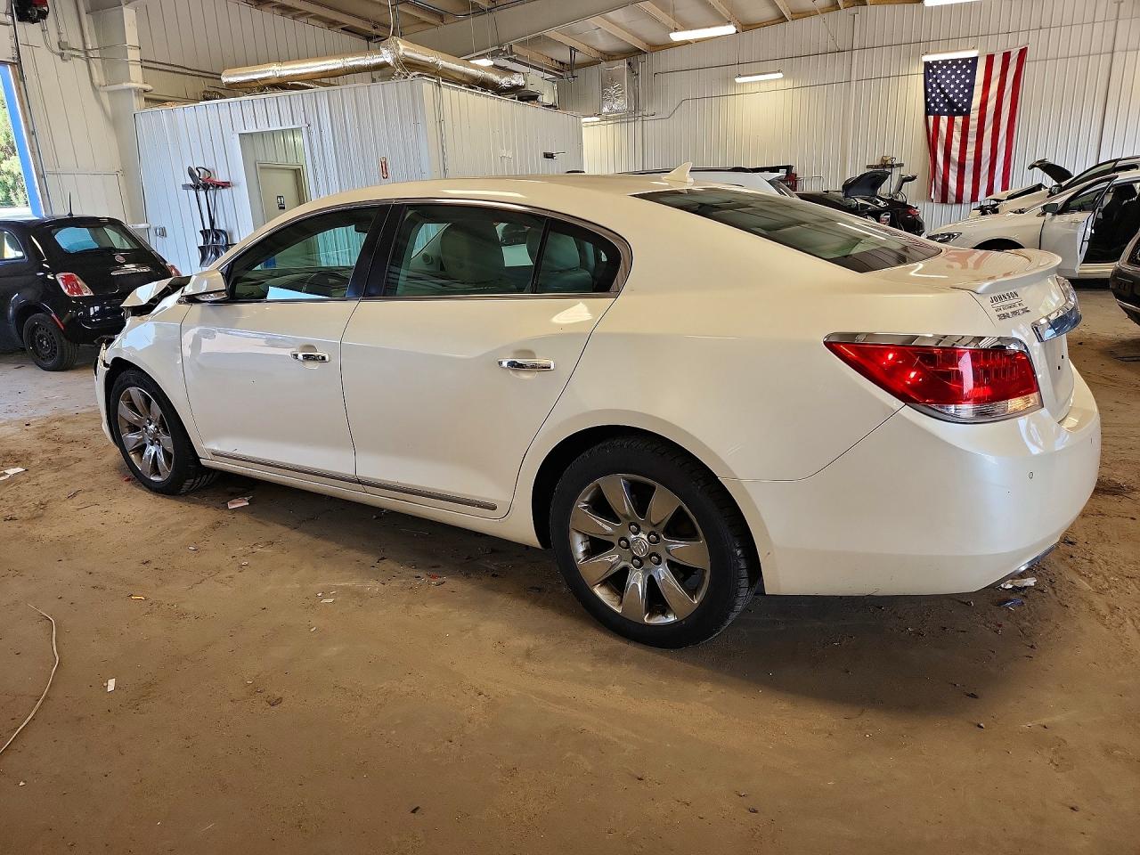 2013 Buick Lacrosse Premium White vin: 1G4GH5E35DF176905