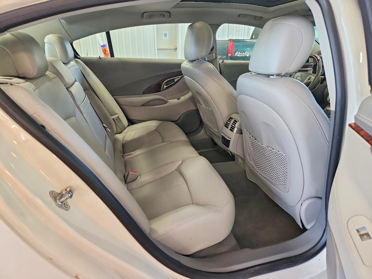 2013 Buick Lacrosse Premium White vin: 1G4GH5E35DF176905