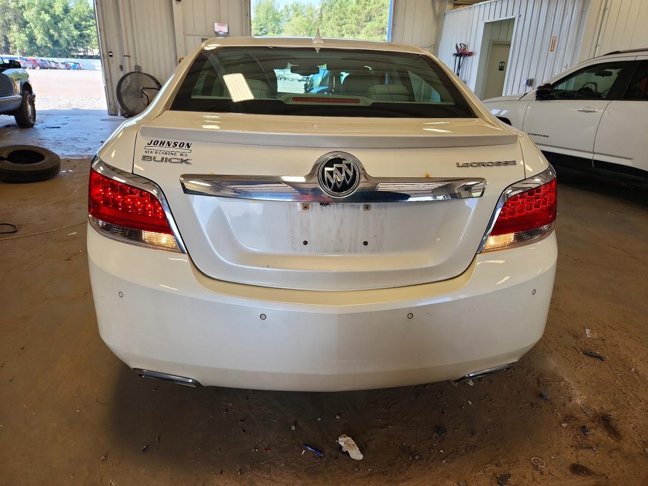 2013 Buick Lacrosse Premium White vin: 1G4GH5E35DF176905