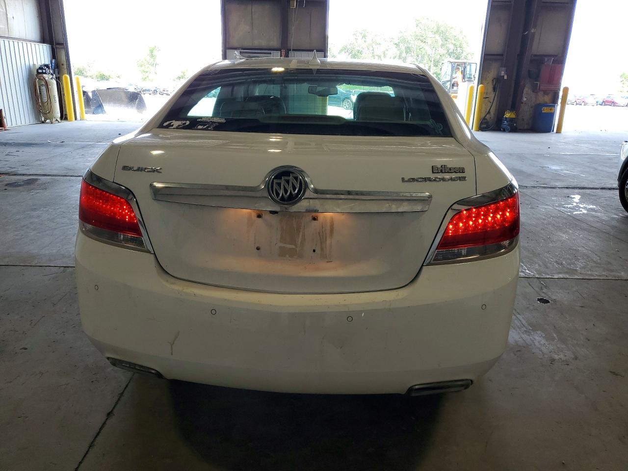 2012 Buick Lacrosse Premium White vin: 1G4GH5E38CF147445