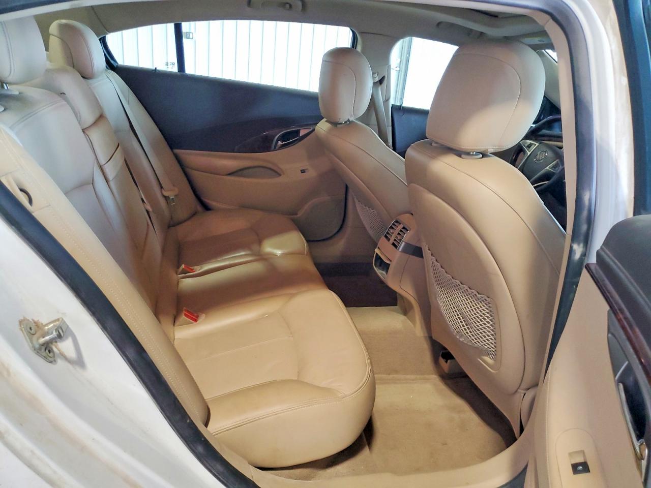 2012 Buick Lacrosse Premium White vin: 1G4GH5E38CF147445