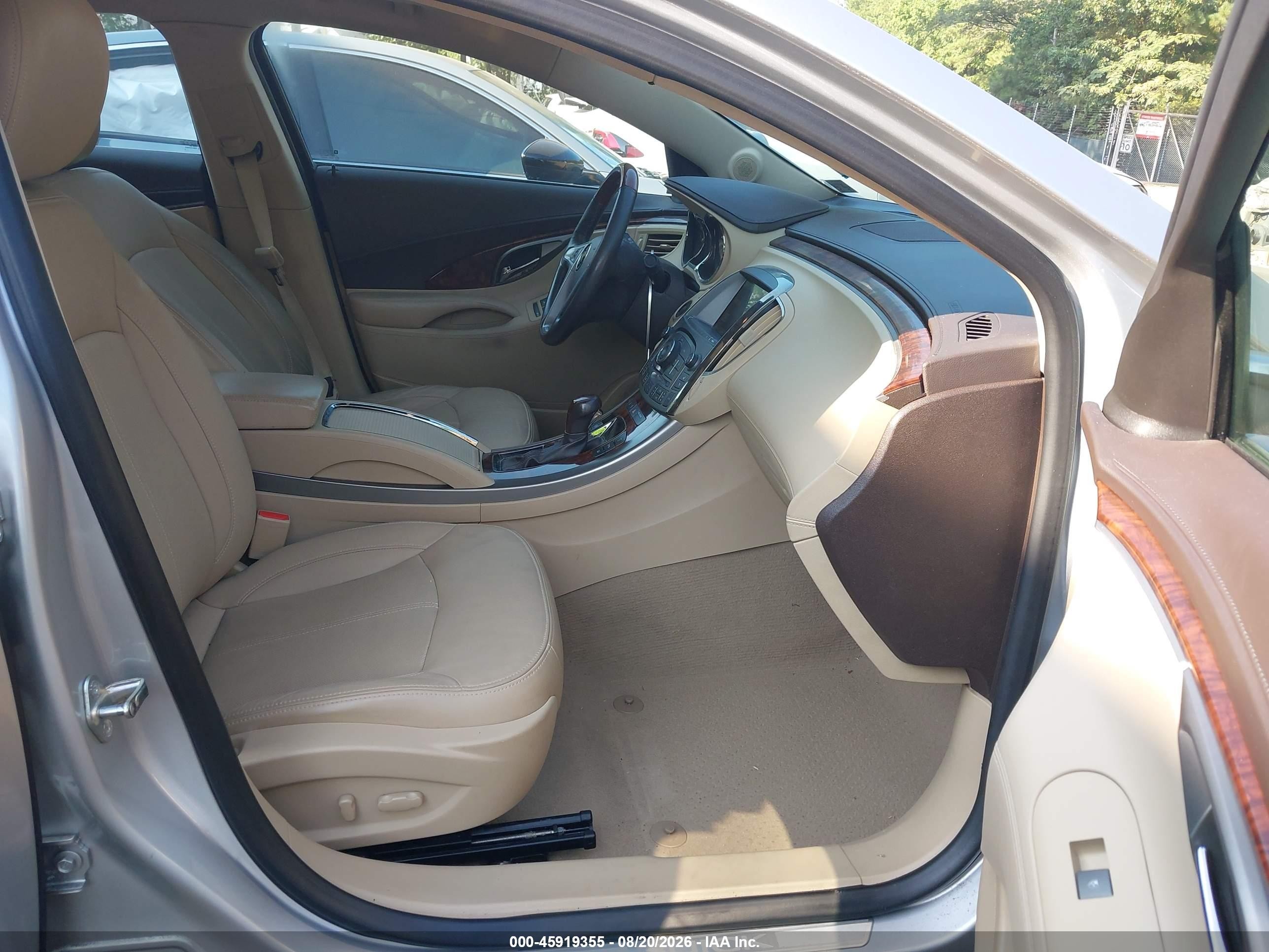 2013 Buick Lacrosse Premium 2 Group Silver vin: 1G4GH5E38DF320754