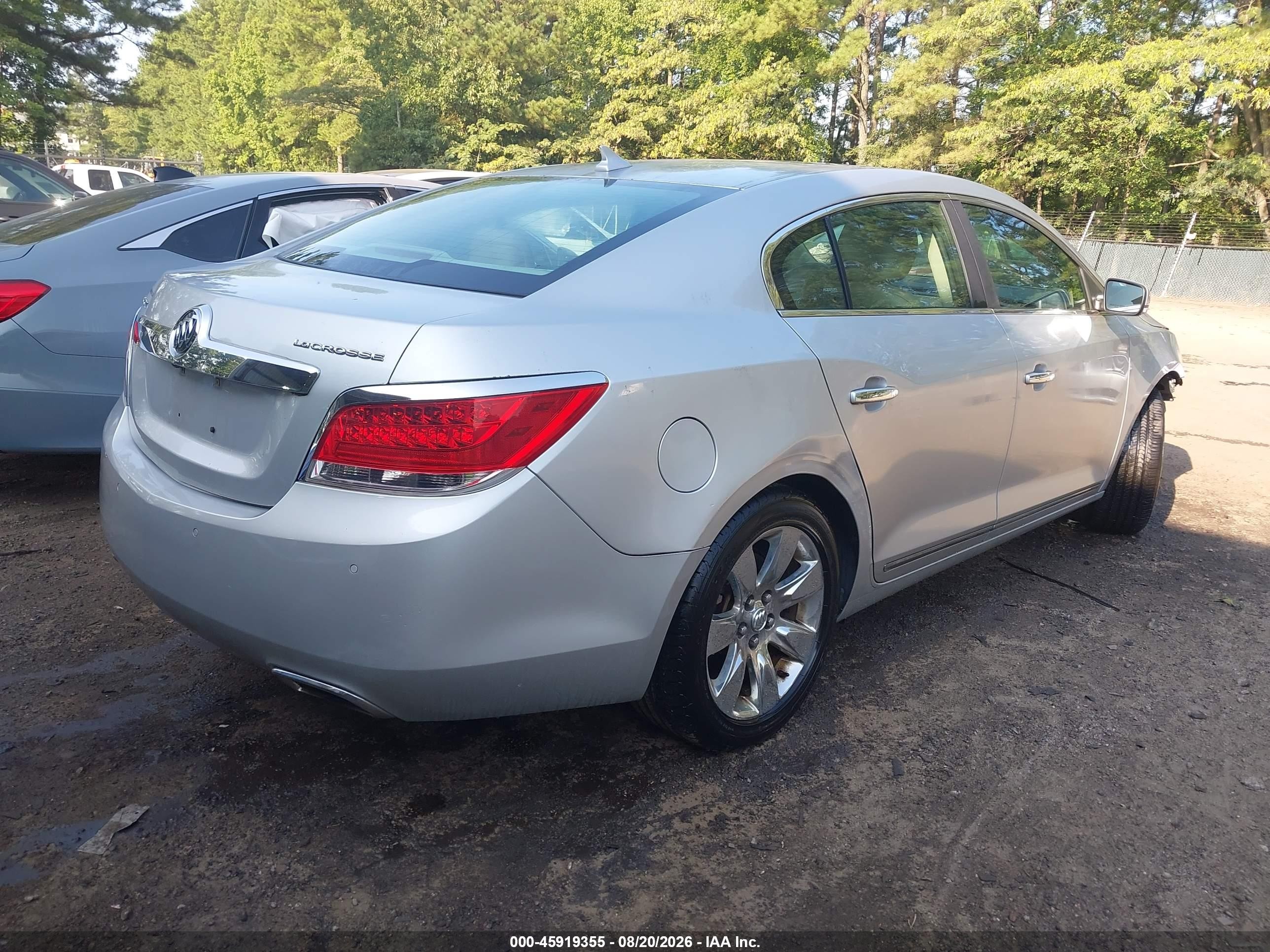 2013 Buick Lacrosse Premium 2 Group Silver vin: 1G4GH5E38DF320754