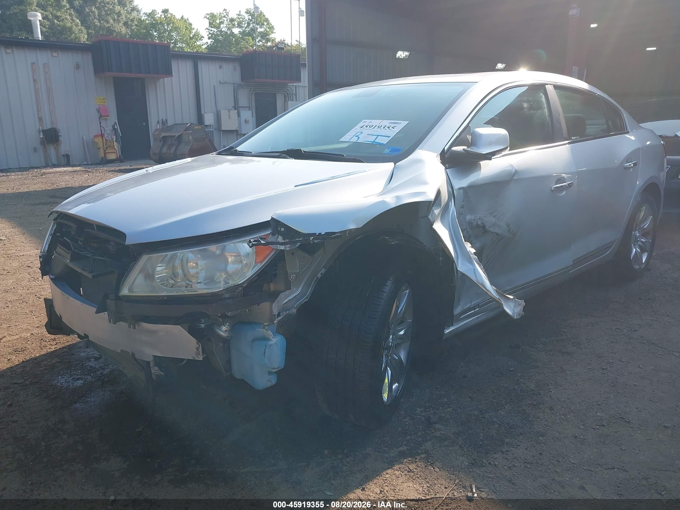 2013 Buick Lacrosse Premium 2 Group Silver vin: 1G4GH5E38DF320754