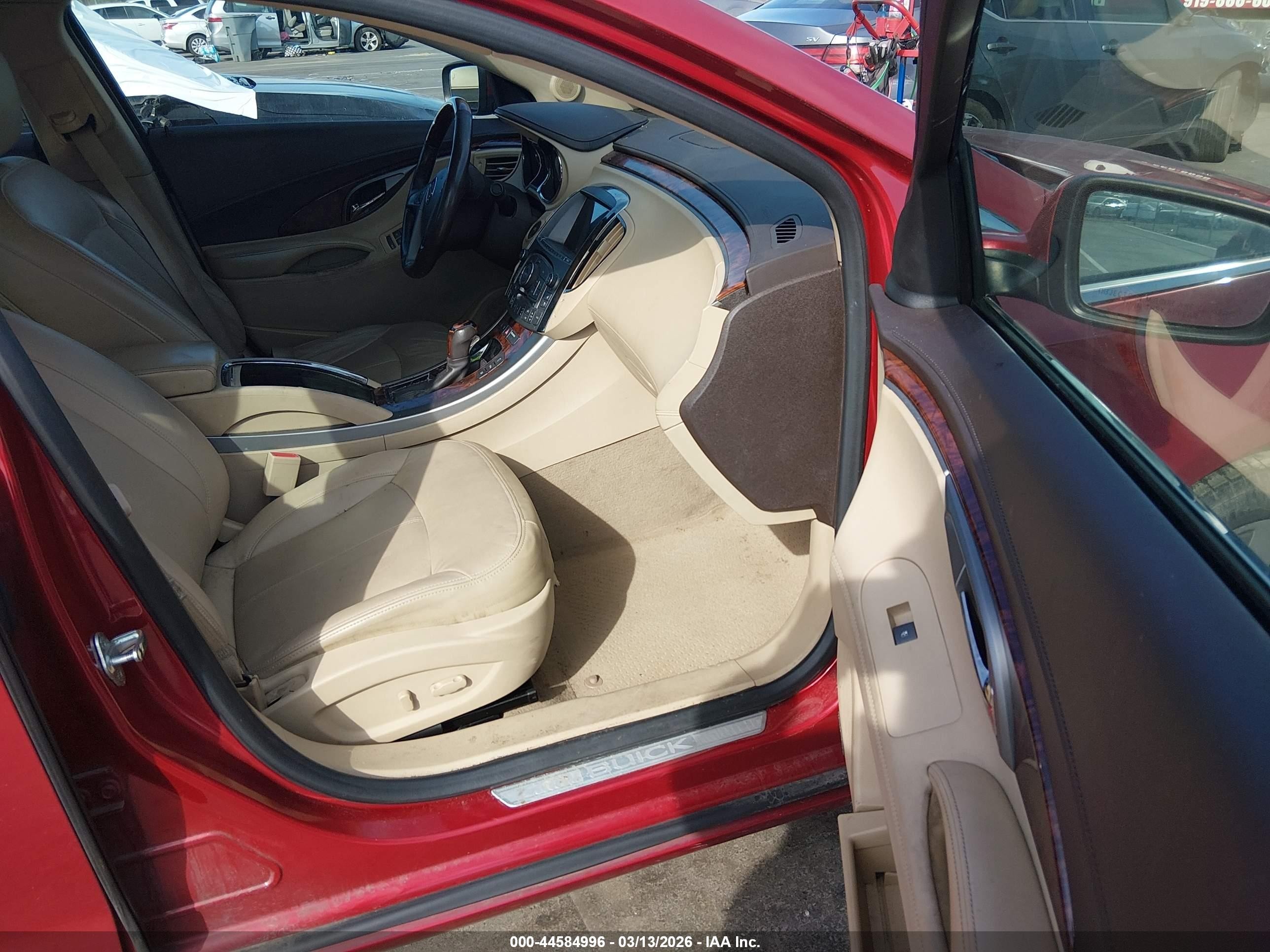2013 Buick Lacrosse Premium 2 Group Red vin: 1G4GH5G30DF236828