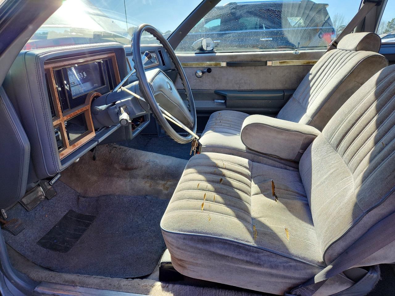 1986 Buick Regal Gray vin: 1G4GJ47AXGP215688