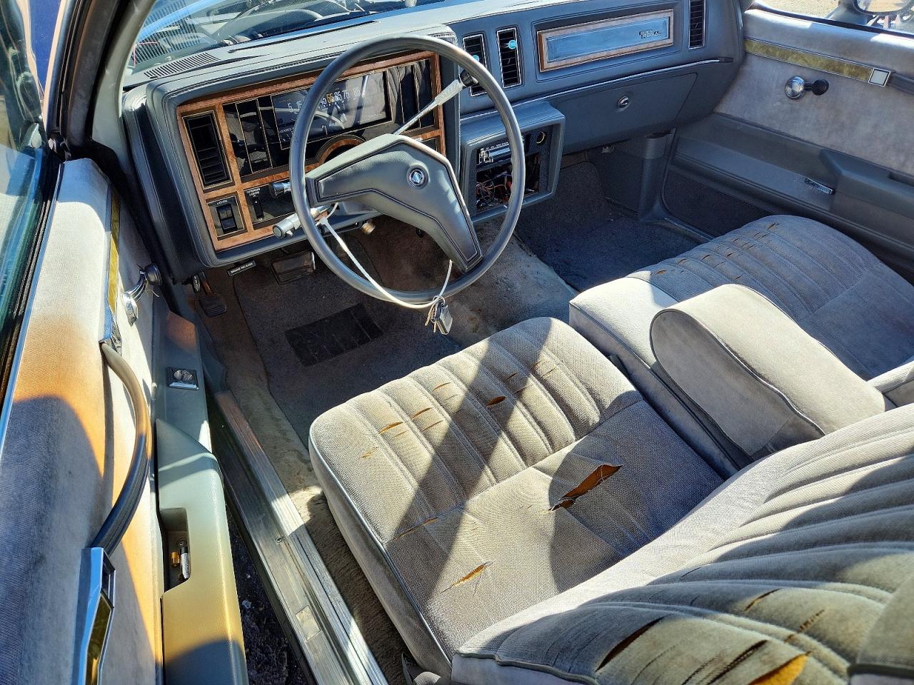 1986 Buick Regal Gray vin: 1G4GJ47AXGP215688