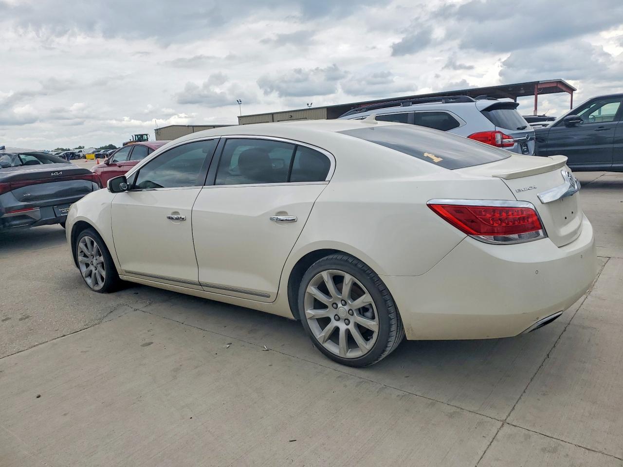 2013 Buick Lacrosse Touring White vin: 1G4GJ5E33DF302599